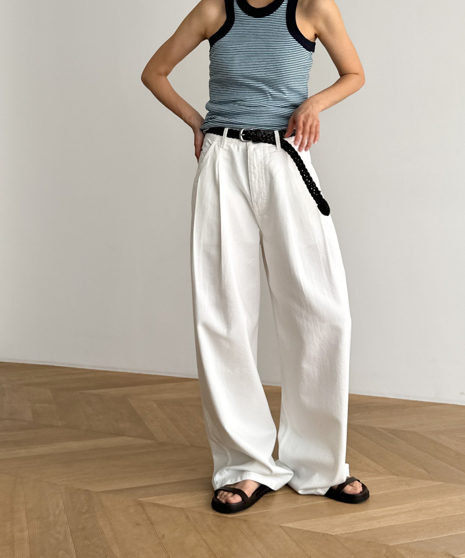 【キャナルジーン/CANAL JEAN】のEl mar ベルト付ツイルタックパンツ インテリア・キッズ・メンズ・レディースファッション・服の通販 founy(ファニー) 　ファッション　Fashion　レディースファッション　WOMEN　パンツ　Pants　ベルト　Belts　コンパクト　Compact　ストレート　Straight　ダブル　Double　バランス　Balance　ポケット　Pocket　ホワイト|ID: prp329100004541170 ipo3291000000032243767