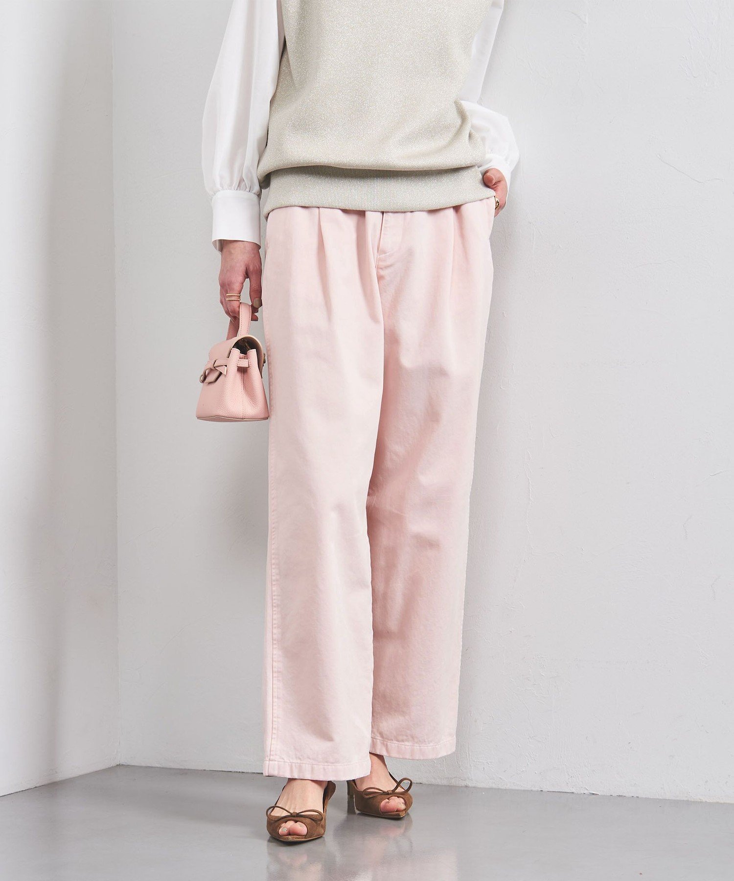 【ユナイテッドアローズ/UNITED ARROWS】のチノ パンツ インテリア・キッズ・メンズ・レディースファッション・服の通販 founy(ファニー) 　ファッション　Fashion　レディースファッション　Fashion for Women　パンツ　Pants & Trousers　おすすめ　Recommended / Our Picks　クラシカル　Classical, Vintage-Inspired　ジャケット　Jacket, Outerwear　ストーン　Stone, Gem-Like　スピンドル　Spindle, Drawcord　フィット　Fit, Slim Fit　ユーズド　Used, Vintage-Look　ルーズ　Loose, Oversized　LT.PINK|ID: prp329100004541182 ipo3291000000033258204