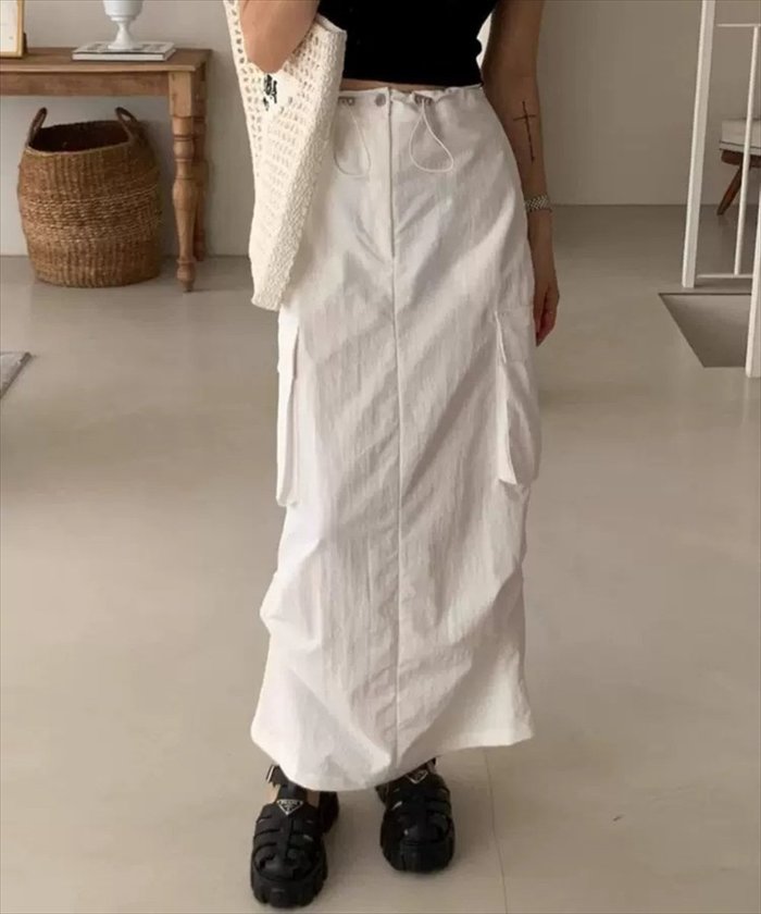【その他のブランド/Other】のドロストカーゴロング丈スカート インテリア・キッズ・メンズ・レディースファッション・服の通販 founy(ファニー) https://founy.com/ ファッション Fashion レディースファッション WOMEN スカート Skirt スリット Slit トレンド Trend ドローコード Draw Cord フラップ Flap ポケット Pocket ロング Long |ID: prp329100004541801 ipo3291000000032089982