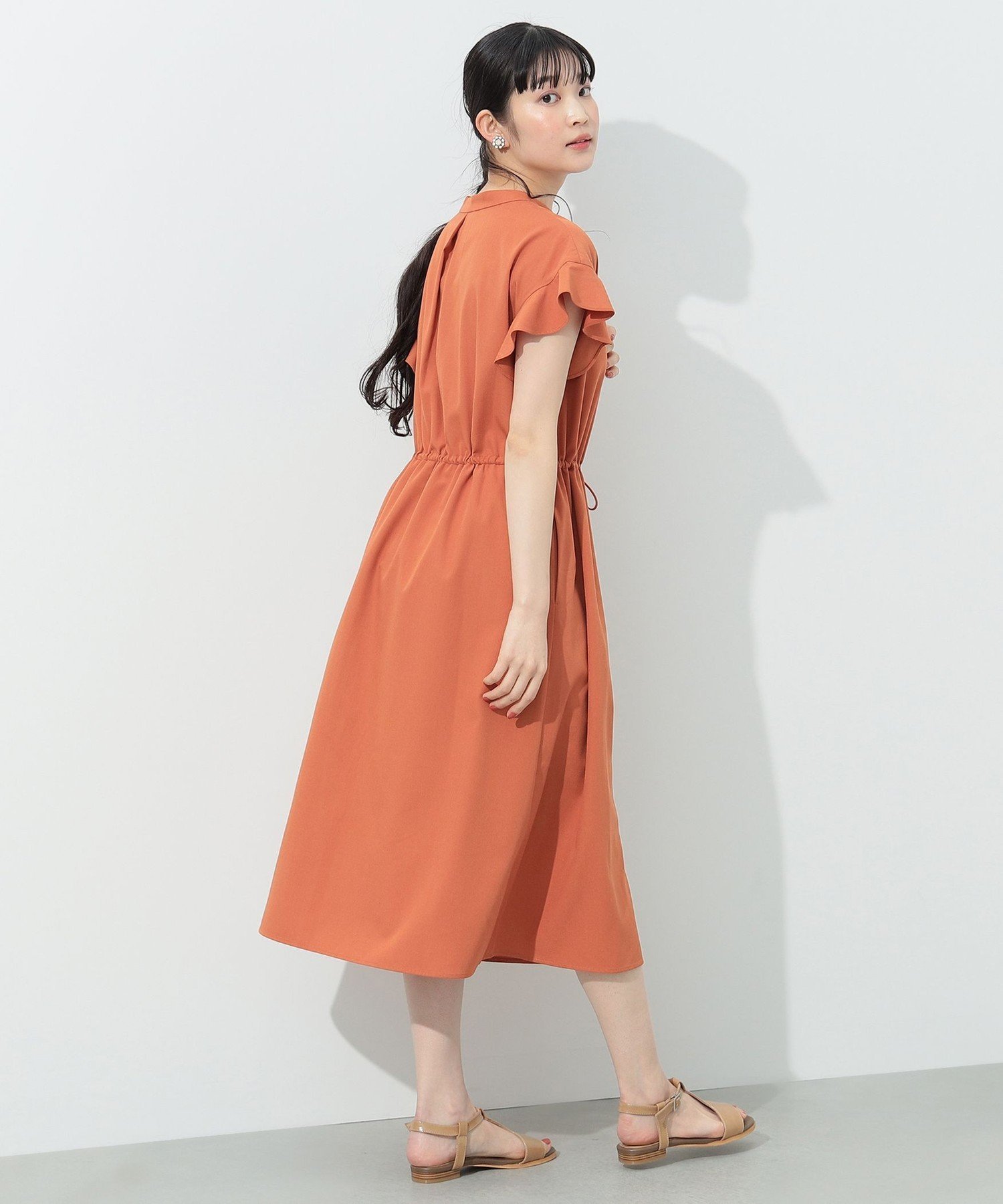 【ビームス ハート/BEAMS HEART】の袖フリル スキッパー ドロスト ワンピース インテリア・キッズ・メンズ・レディースファッション・服の通販 founy(ファニー) 　ファッション　Fashion　レディースファッション　Ladies' Fashion Online　ワンピース　Dress　エレガント 上品　Elegant　サンダル　Sandals　シューズ　Shoes　スキッパー　Skipper　ストレート　Straight　スニーカー　Sneakers　バランス　Balance　バレエ　Ballet　フリル　Frills　ポケット　Pocket　リゾート　Resort　おすすめ　Recommend　ORANGE|ID: prp329100004541861 ipo3291000000032495189