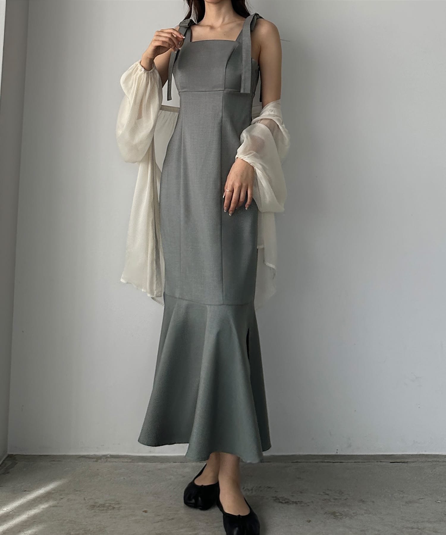 【ジュノア/JUNOAH】のLouere ショルダーリボンワンピース インテリア・キッズ・メンズ・レディースファッション・服の通販 founy(ファニー) 　ファッション　Fashion　レディースファッション　Fashion for Women　ワンピース　Dresses　ブルーグレー|ID: prp329100004541922 ipo3291000000034481322