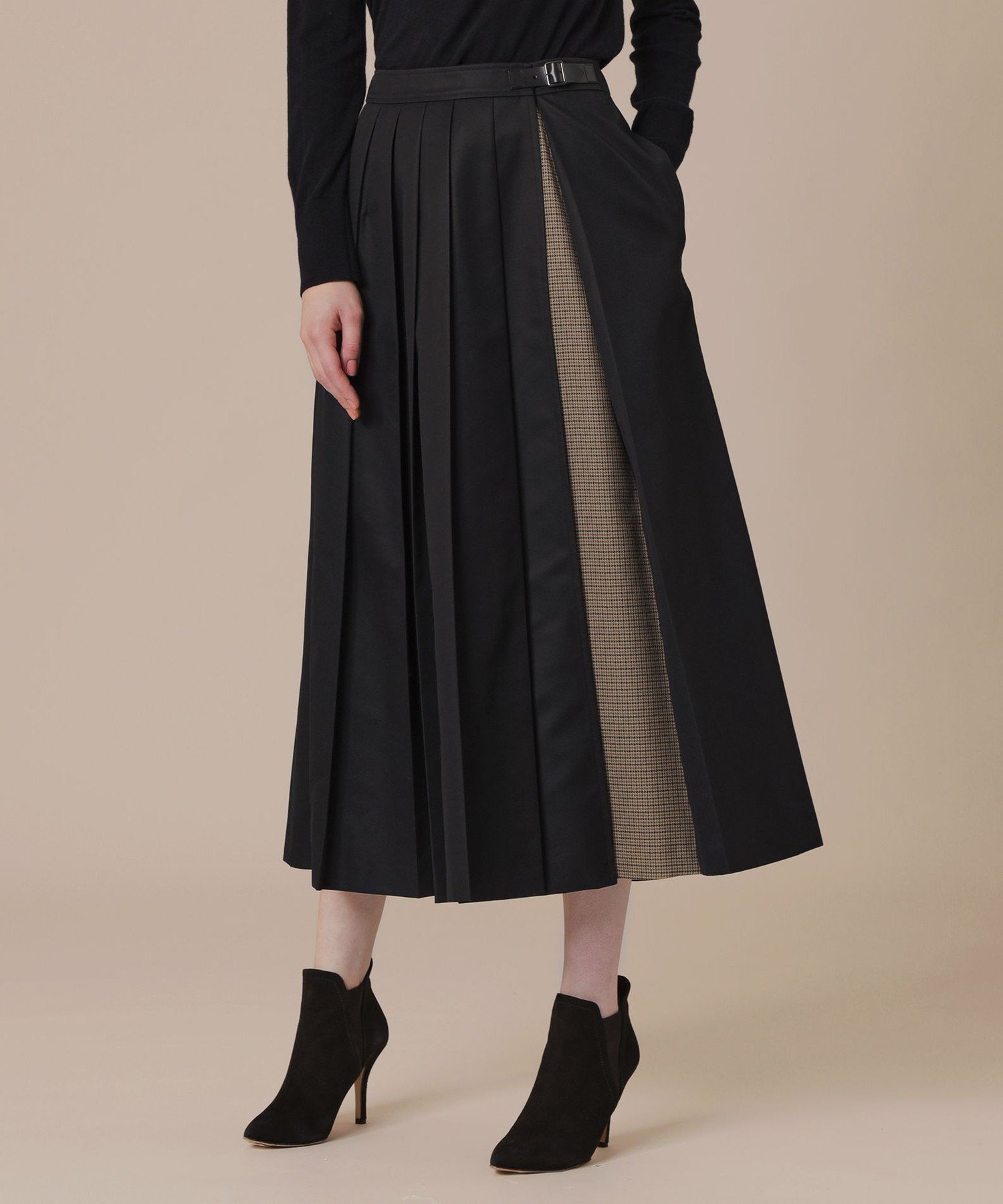 【マッキントッシュ ロンドン/MACKINTOSH LONDON】の【Precious掲載】ハイブリッドギャバジンスカート インテリア・キッズ・メンズ・レディースファッション・服の通販 founy(ファニー) 　雑誌掲載アイテム　Magazine Items　ファッション雑誌　Fashion Magazines　プレシャス　Precious　ファッション　Fashion　レディースファッション　WOMEN　スカート　Skirt　チェック　Check　エレガント 上品　Elegant　冬　Winter　春　Spring　無地　Plain Color　秋　Autumn/Fall　軽量　Lightweight　雑誌　Magazine　ブラック|ID: prp329100004541983 ipo3291000000032091203