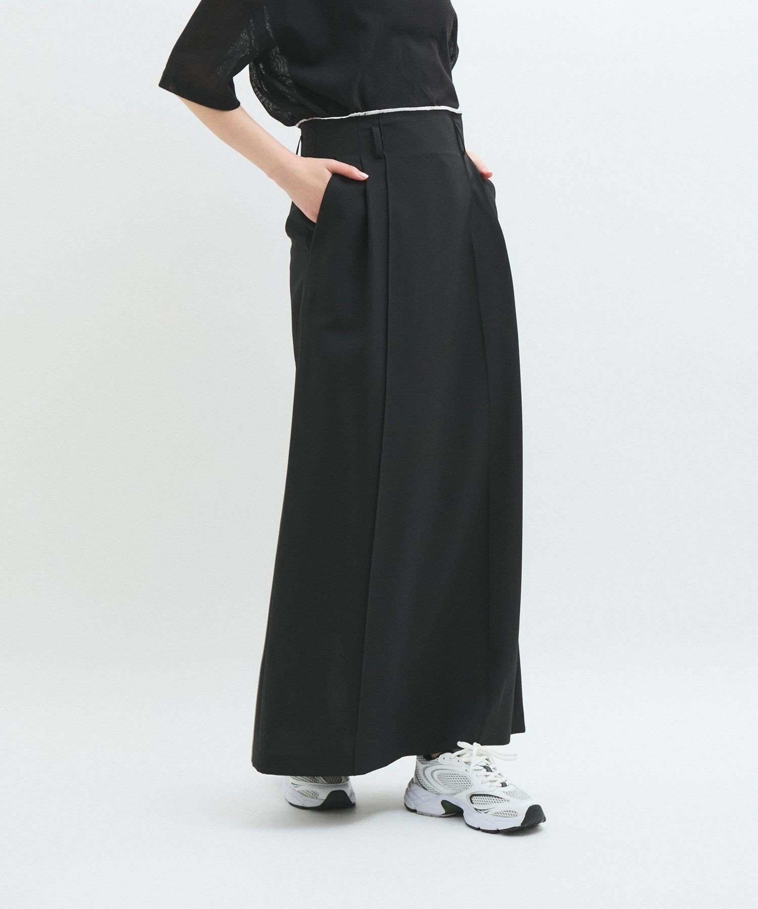 【アダム エ ロペ/ADAM ET ROPE'】の【サステナブル】カットオフディティールスカート 人気、トレンドファッション・服の通販 founy(ファニー) 　ファッション　Fashion　レディースファッション　WOMEN　スカート　Skirt　アクセサリー　Accessories　春　Spring　シルバー　Silver　シンプル　Simple　スニーカー　Sneakers　スリット　Slit　ツイル　Twill　ポケット　Pocket　S/S・春夏　Ss・Spring/Summer　おすすめ　Recommend　夏　Summer　2025年　2025　2025春夏・S/S　Ss,Spring/Summer,2025　 other-1|ID: prp329100004542005 ipo3291000000032379345