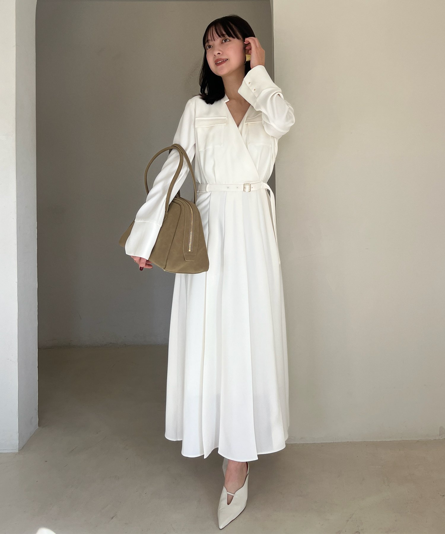 【アニュアンス/anuans】のダブルサテンノーカラータックワンピース インテリア・キッズ・メンズ・レディースファッション・服の通販 founy(ファニー) 　ファッション　Fashion　レディースファッション　Fashion for Women　ワンピース　Dresses　エレガント 上品　Elegant　サテン　Satin, Glossy Fabric　ダブル　Double, Double-Breasted　フレア　Flare, Flared　ロング　Long, Long-Length　定番　Standard, Basic Item　ECRU|ID: prp329100004542055 ipo3291000000033566220