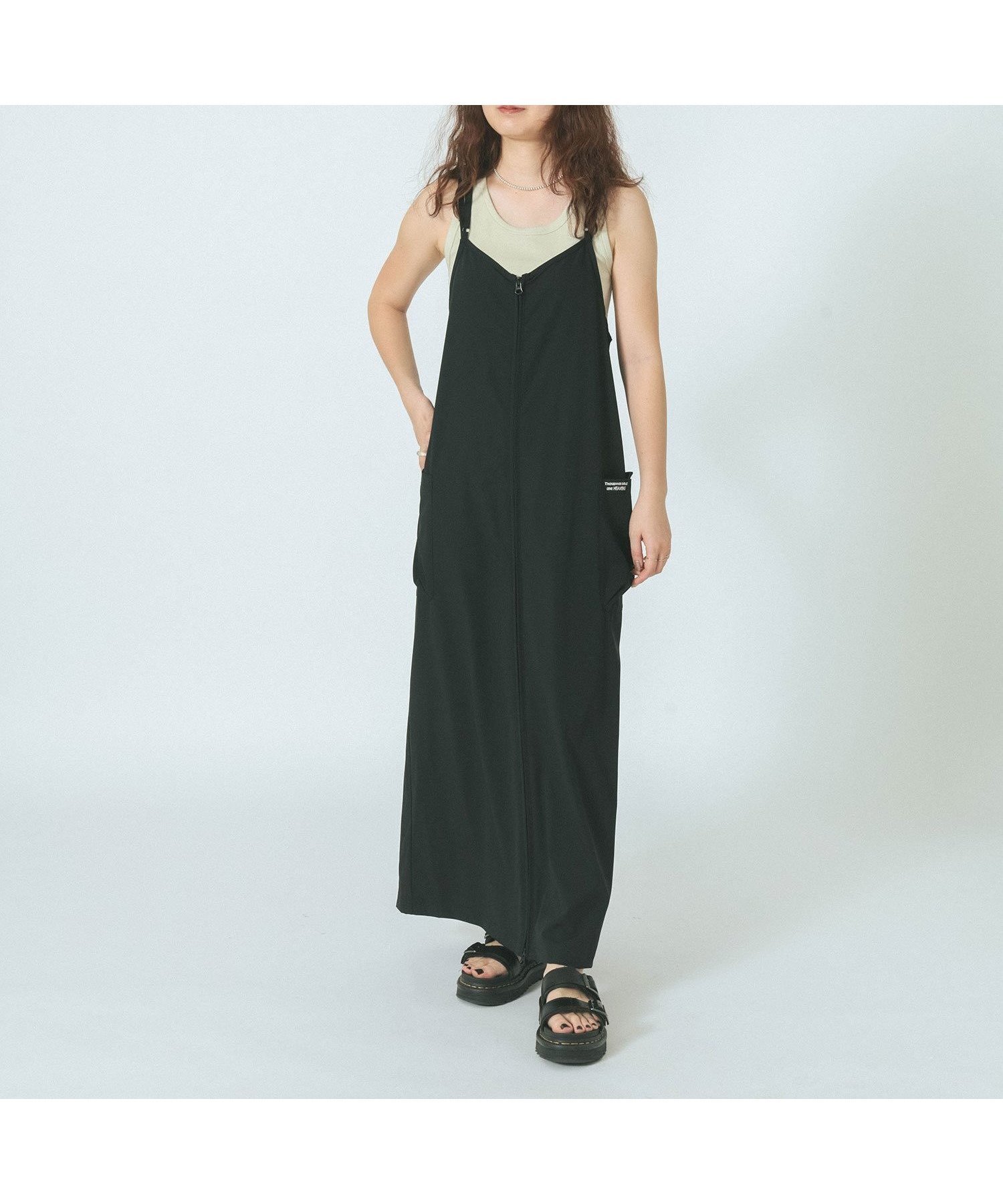 【ローズバッド/ROSE BUD】のTHOUSAND MILExGENE HEAVENS/BACK CROSS NALLOW STRAP DRESS 人気、トレンドファッション・服の通販 founy(ファニー) 　ファッション　Fashion　レディースファッション　Fashion for Women　ワンピース　Dresses　フォーマル・パーティードレス・結婚式用ドレス　Elegant & Casual Dresses　アウトドア　Outdoor Clothing　カリフォルニア　California, Cali Style　キャミワンピース　Cami Dress, Slip Dress　軽量　Lightweight, Ultra Light　シンプル　Simple, Minimal　スタイリッシュ　Stylish, Fashionable　ストレッチ　Stretch, Stretchy Fabric　センター　Center, Center Line　タンク　Tank Top, Sleeveless Top　人気　Popular, Best Seller　バランス　Balance, Style Balance　フェミニン　Feminine, Girly　フロント　Front, Front Design　ボトム　Bottoms, Lower Wear　ポケット　Pocket, Pocket Detail　ラップ　Wrap, Wrap Design　再入荷　Restock / Back in Stock　おすすめ　Recommended / Our Picks　夏　Summer　 other-1|ID: prp329100004542128 ipo3291000000032749305
