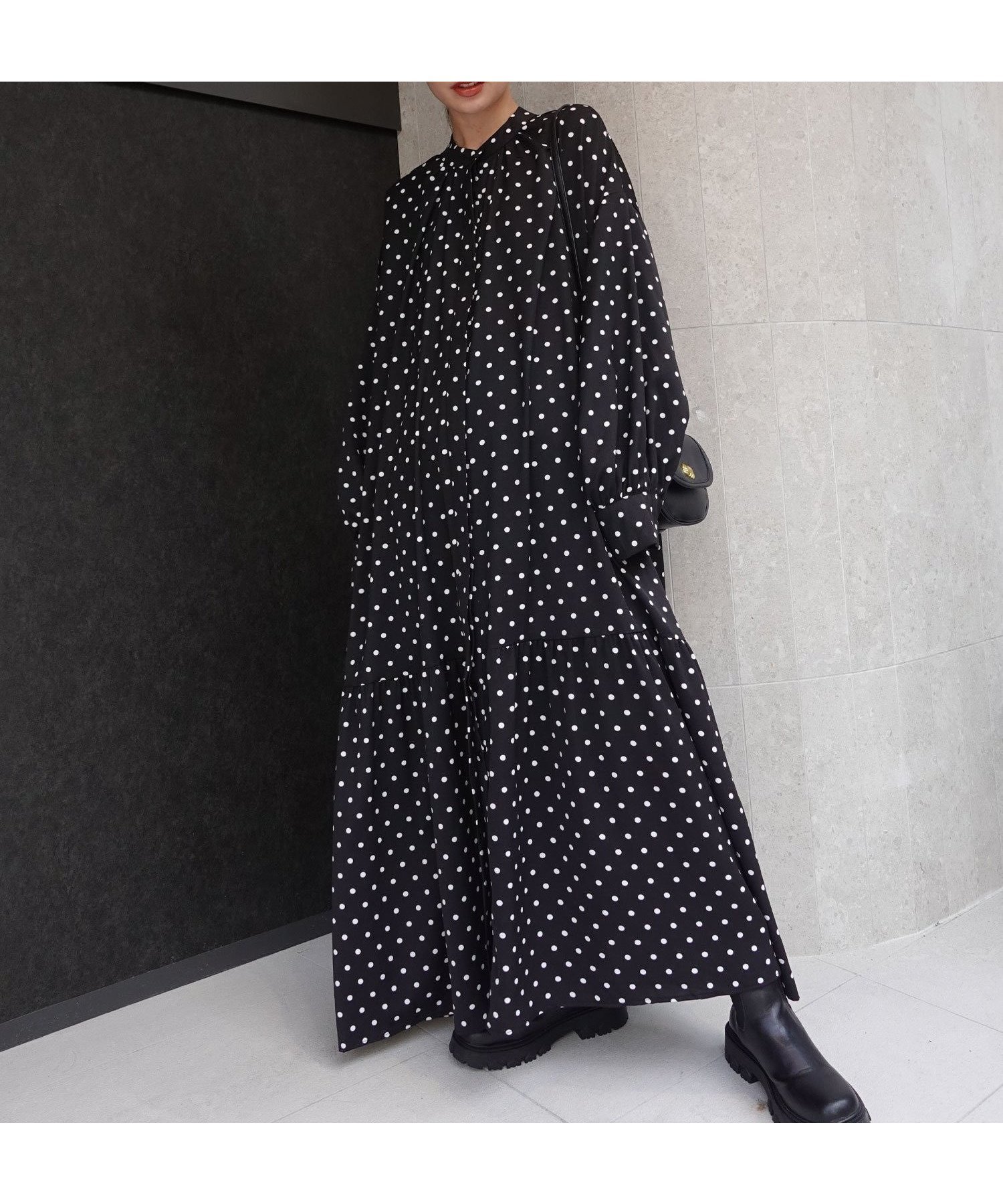 【コーナーズ/CORNERS】のCORNERS by KR 2wayボリュームスリーブシャツワンピース インテリア・キッズ・メンズ・レディースファッション・服の通販 founy(ファニー) 　ファッション　Fashion　レディースファッション　WOMEN　ワンピース　Dress　シャツワンピース　Shirt Dresses　インナー　Inner　ギャザー　Gather　スウェット　Sweat　スタンド　Stand　スリット　Slit　ティアードスカート　Tiered Skirt　トレンド　Trend　ベスト　Vest　ポケット　Pocket　羽織　Haori　ロング　Long　おすすめ　Recommend　エレガント 上品　Elegant　ライトブラック|ID: prp329100004542152 ipo3291000000032093198