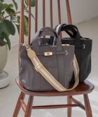 【シップス フォー ウィメン/SHIPS】の【WEB限定】パーテーション ライン テープ バッグ 人気、トレンドファッション・服の通販 founy(ファニー) ファッション Fashion レディースファッション Fashion for Women バッグ Bags 2025年 2025 2025-2026秋冬・A/W Autumn/Winter 2025–26 AW25–26 コンパクト Compact, Small Size ショルダー Shoulder, Shoulder Strap スマート Smart, Elegant フィット Fit, Slim Fit 財布 Wallet, Purse ビジネス 仕事 通勤 Business / Work / Commuting thumbnail グレー|ID: prp329100004542171 ipo3291000000034791770