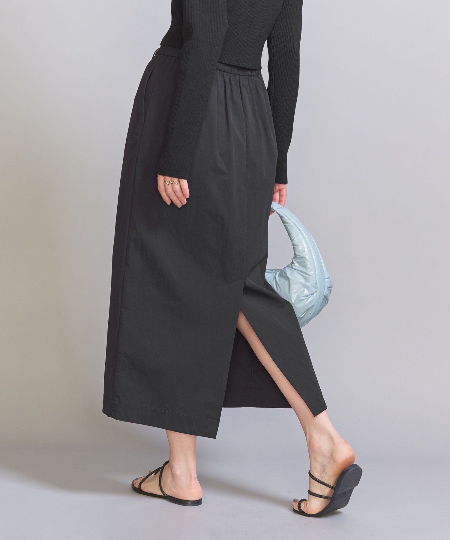 【その他のブランド/Other】のナイロン ドローストスカート インテリア・キッズ・メンズ・レディースファッション・服の通販 founy(ファニー) 　ファッション　Fashion　レディースファッション　WOMEN　スカート　Skirt　春　Spring　ギャザー　Gather　サンダル　Sandals　ショート　Short　スリット　Slit　ドローコード　Draw Cord　フォルム　Form　フラット　Flat　リラックス　Relax　ロング　Long　S/S・春夏　Ss・Spring/Summer　おすすめ　Recommend　夏　Summer　BLACK|ID: prp329100004542214 ipo3291000000032154554