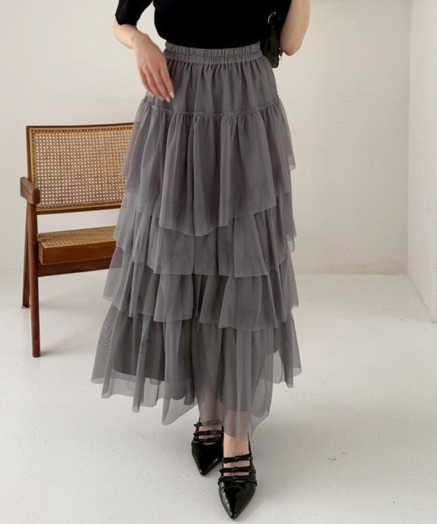 【ナイスクラップ/NICE CLAUP】のチュールロングスカート インテリア・キッズ・メンズ・レディースファッション・服の通販 founy(ファニー) 　ファッション　Fashion　レディースファッション　WOMEN　スカート　Skirt　ロングスカート　Long Skirt　おすすめ　Recommend　アクセサリー　Accessories　カットソー　Cut And Sew　シンプル　Simple　ダウン　Down　チュール　Tulle　ティアードスカート　Tiered Skirt　トレーナー　Trainer　フリル　Frills　夏　Summer　グレー|ID: prp329100004542217 ipo3291000000032366793