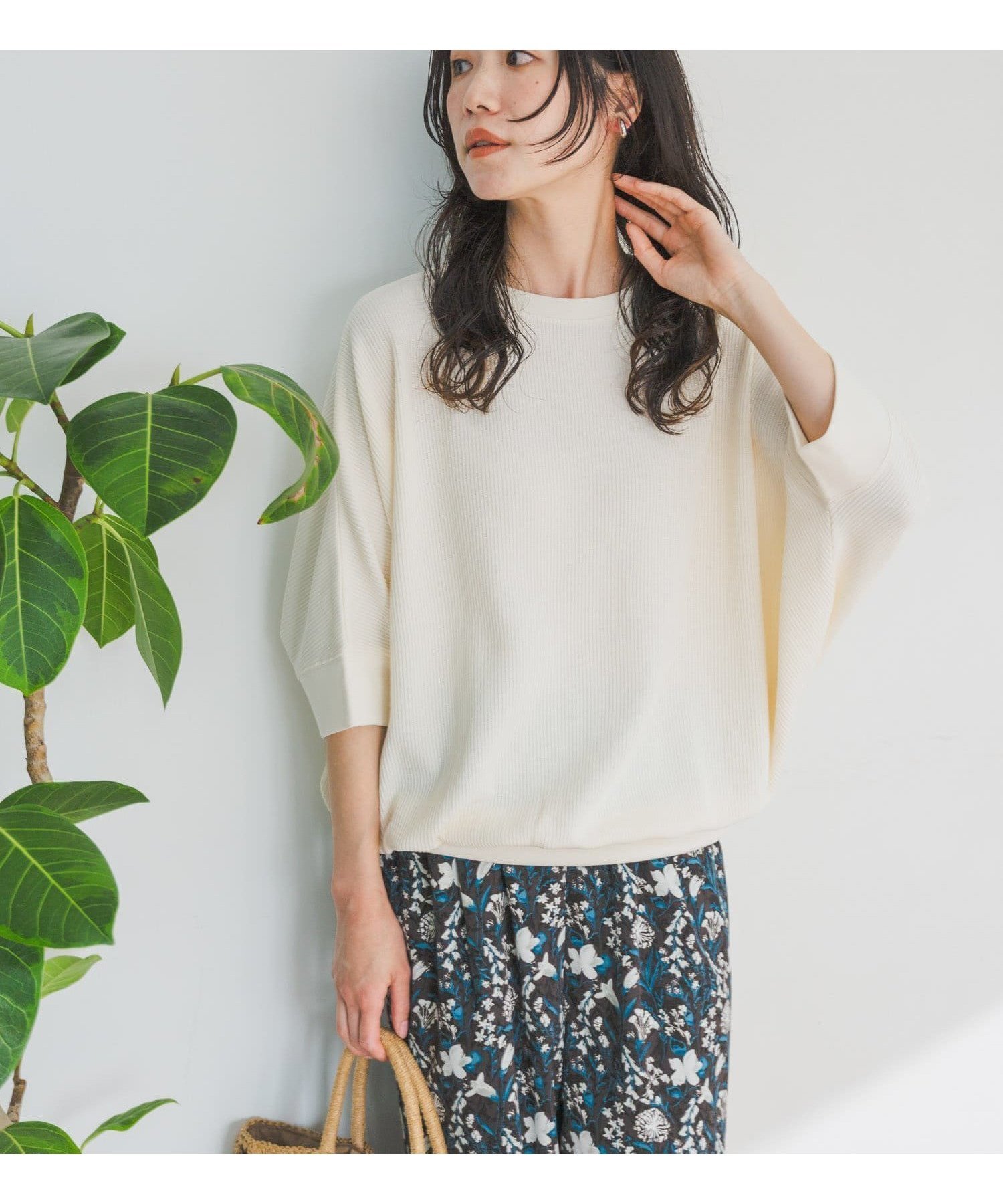 【アーバンリサーチ ドアーズ/URBAN RESEARCH DOORS】のタックフライスワイドTシャツ インテリア・キッズ・メンズ・レディースファッション・服の通販 founy(ファニー) 　ファッション　Fashion　レディースファッション　WOMEN　トップス・カットソー　Tops/Tshirt　シャツ/ブラウス　Shirts/Blouses　ロング / Tシャツ　T-Shirts　2024年　2024　2024春夏・S/S　Ss,Spring/Summer,2024　おすすめ　Recommend　ギャザー　Gather　バランス　Balance　ワイド　Wide　今季　This Season　夏　Summer　S/S・春夏　Ss・Spring/Summer　NATURAL|ID: prp329100004542283 ipo3291000000032384309
