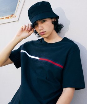 【トミーヒルフィガー/TOMMY HILFIGER】の【オンライン限定】トミーヒルフィガーロゴTシャツ / TINO TEE 人気、トレンドファッション・服の通販 founy(ファニー) ファッション Fashion レディースファッション WOMEN トップス・カットソー Tops/Tshirt シャツ/ブラウス Shirts/Blouses ロング / Tシャツ T-Shirts |ID:prp329100004542385
