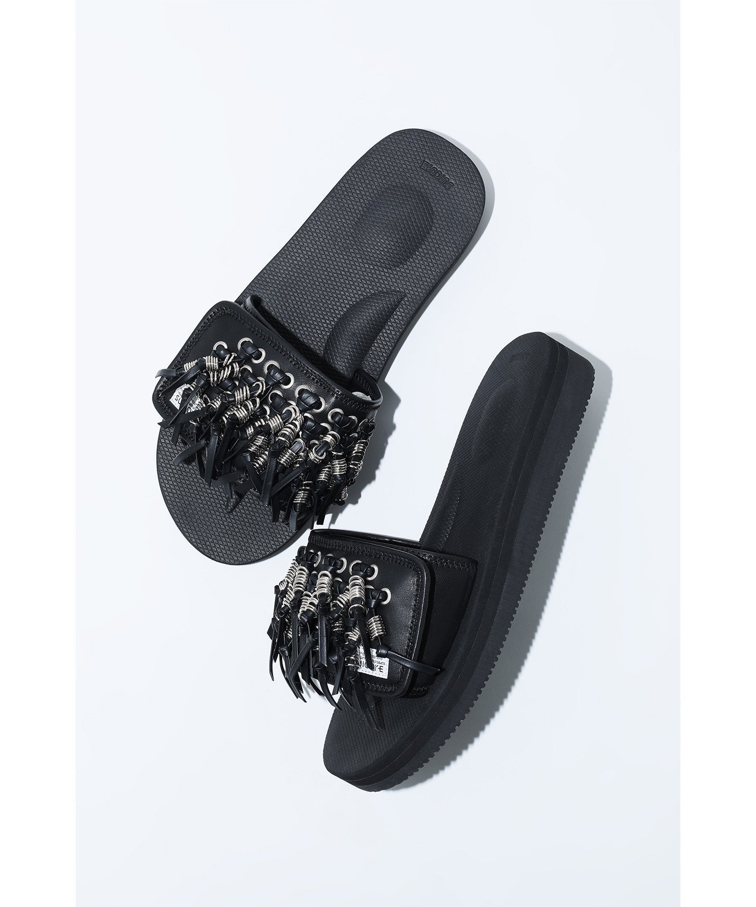 【トーガ/TOGA】のSLIDE TOGA * SUICOKE SP インテリア・キッズ・メンズ・レディースファッション・服の通販 founy(ファニー) 　ファッション　Fashion　レディースファッション　WOMEN　コンビ　Combination　フリンジ　Fringe　メタル　Metal　BLACK|ID: prp329100004542500 ipo3291000000032256698