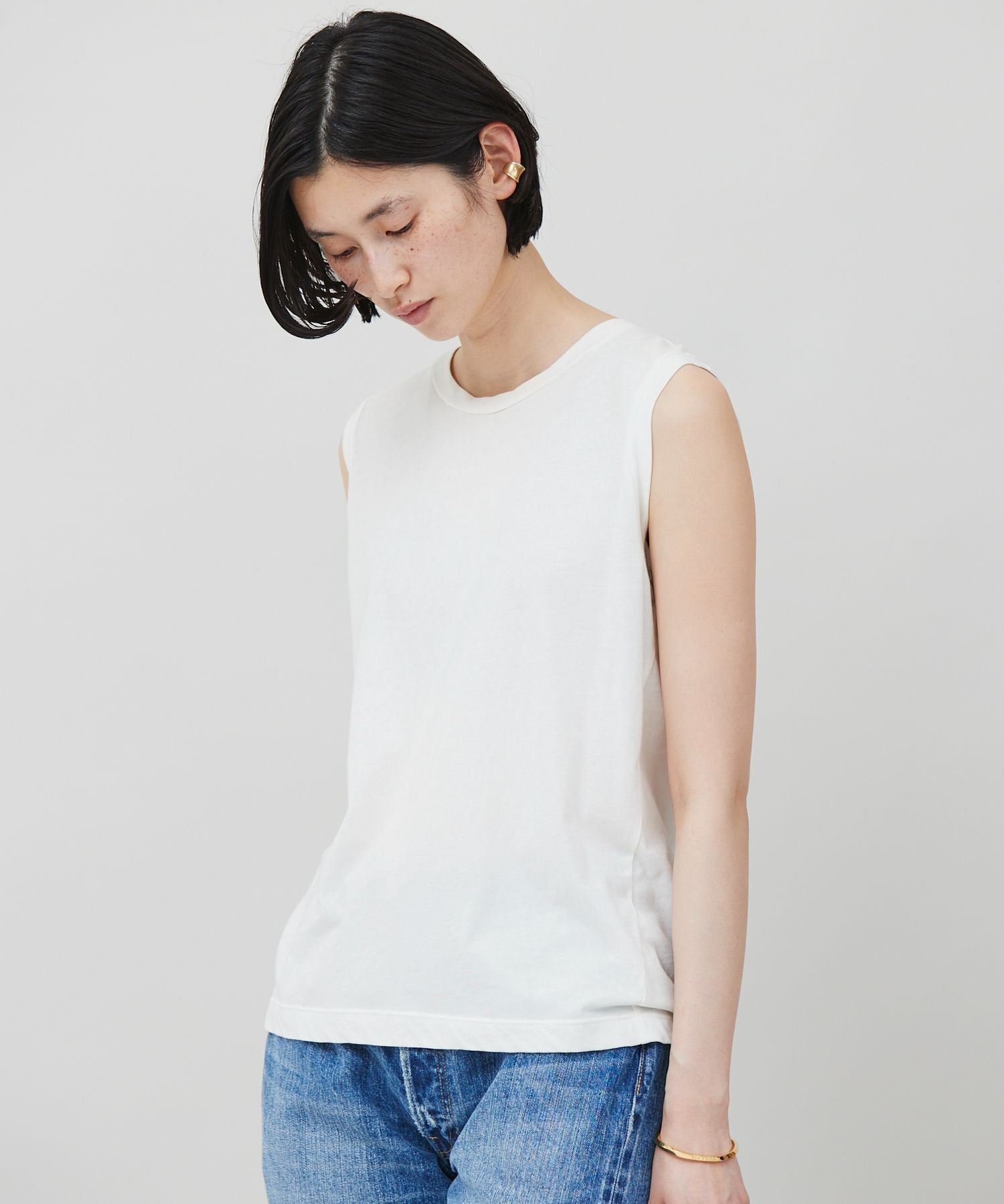 【カレンソロジー/Curensology】の5AWARENESS ノースリーブTシャツ インテリア・キッズ・メンズ・レディースファッション・服の通販 founy(ファニー) 　ファッション　Fashion　レディースファッション　Fashion for Women　トップス・カットソー　Cut & Sew Tops　キャミソール&ノースリーブ　Camisoles & Sleeveless Tops　シャツ・ブラウス・オフィスカジュアル　Elegant Blouses & Button-Ups　ロングTシャツ・Tシャツ　Longline T-Shirts & Tees　インナー　Innerwear　エレガント 上品　Elegant　吸水　Absorbent, Quick-Dry　サロペット　Overalls, Salopette　シンプル　Simple, Minimal　デニム　Denim, Jeans Material　ノースリーブ　Sleeveless, No-Sleeve　プレミアム　Premium, High-End　ホワイト02|ID: prp329100004542632 ipo3291000000032711959