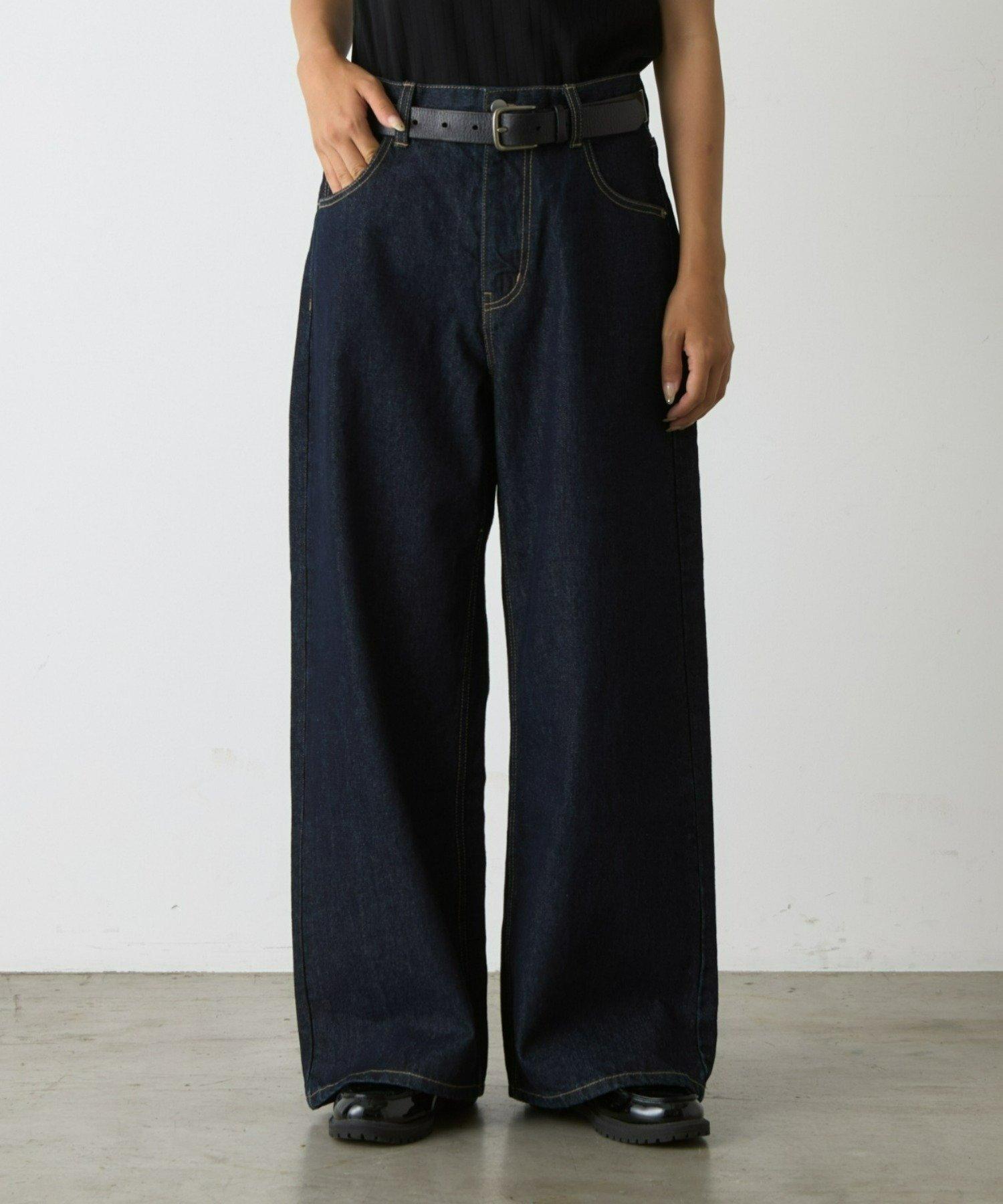 【チャオパニックティピー/CIAOPANIC TYPY】の【EVERY DENIM】【Monday】baggy denim インテリア・キッズ・メンズ・レディースファッション・服の通販 founy(ファニー) 　ファッション　Fashion　レディースファッション　Ladies' Fashion Online　クロップド　Cropped　ストレート　Straight　スニーカー　Sneakers　デニム　Denim　フィット　Fit　ベーシック　Basic　ワイド　Wide　おすすめ　Recommend　ネイビー|ID: prp329100004543081 ipo3291000000032667701