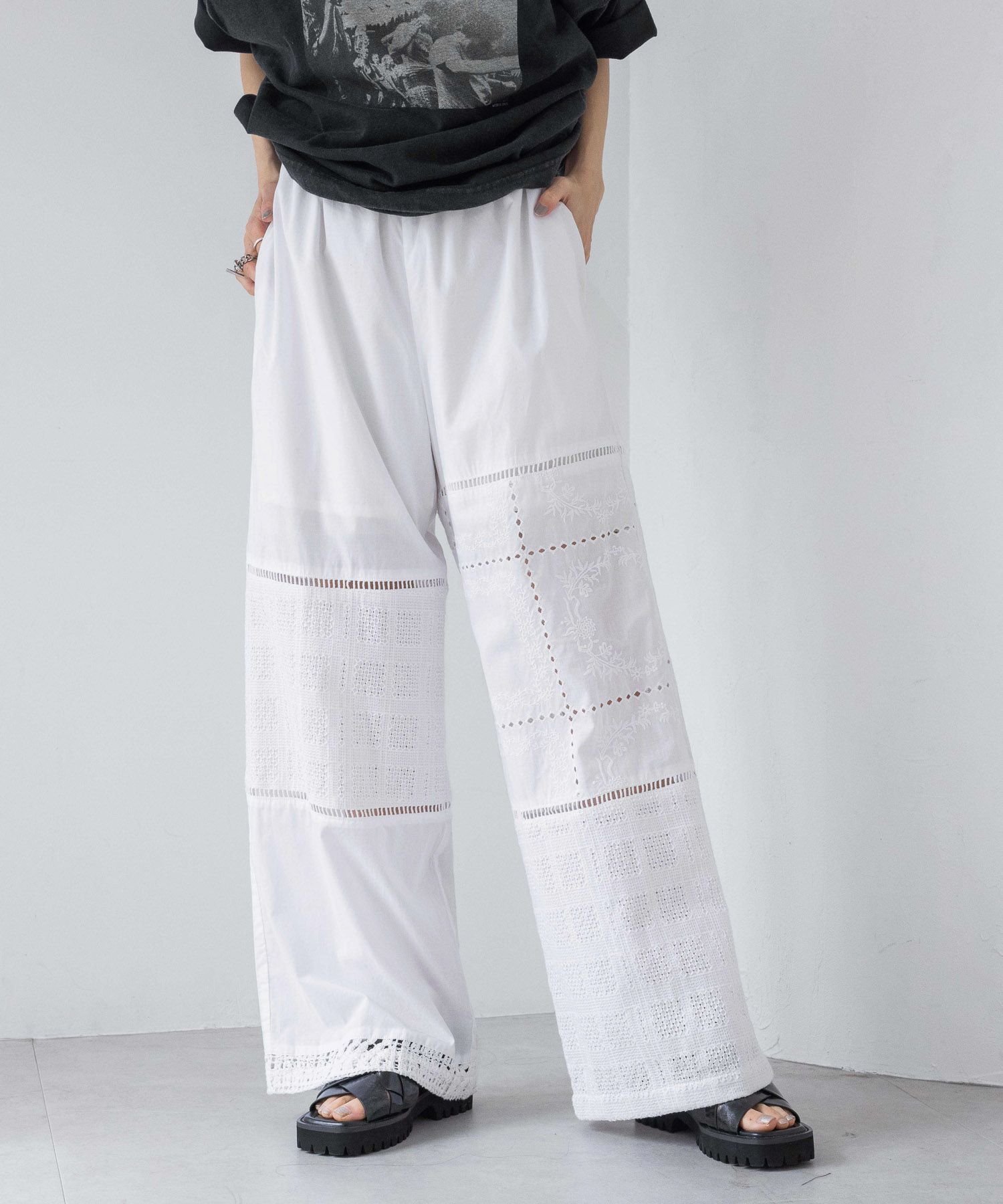 【ジーナシス/JEANASiS】のパッチワークレースパンツ インテリア・キッズ・メンズ・レディースファッション・服の通販 founy(ファニー) 　ファッション　Fashion　レディースファッション　Fashion for Women　パンツ　Pants & Trousers　おすすめ　Recommended / Our Picks　カットソー　Cut and Sewn Top　ジャケット　Jacket, Outerwear　ストレート　Straight, Straight Cut　セットアップ　Set-Up, Coordinated Outfit　デニム　Denim, Jeans Material　トレンド　Trend, Trending Now　パッチワーク　Patchwork, Mixed Fabric　レース　Lace, Lace Fabric　ワイド　Wide, Wide Fit　ホワイト|ID: prp329100004543116 ipo3291000000032734549
