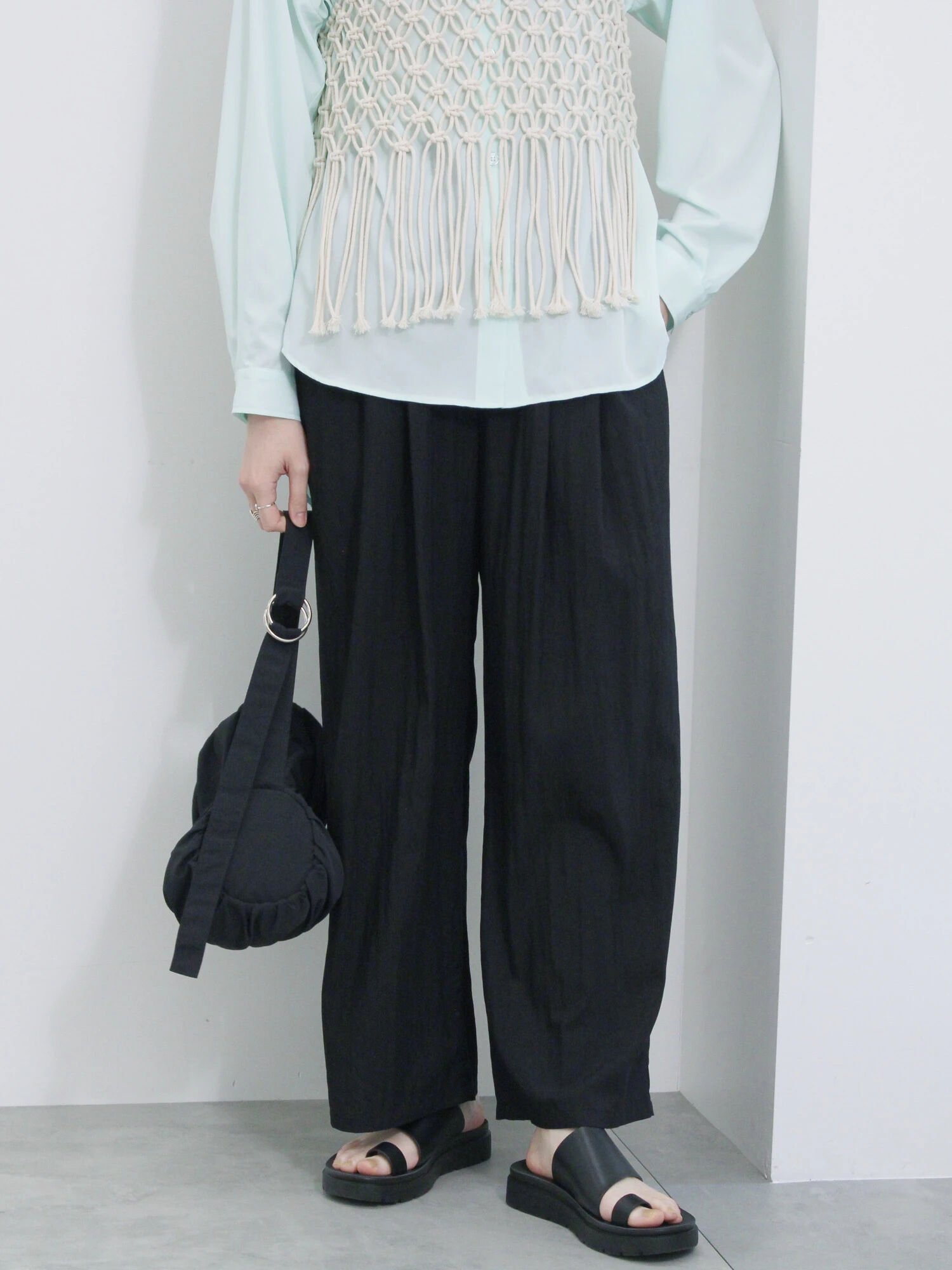 【サマンサモスモス/Samansa Mos2】の【接触冷感】タックワイドパンツ 人気、トレンドファッション・服の通販 founy(ファニー) 　雑誌掲載アイテム　Magazine Items　ファッション雑誌　Fashion Magazines　リー　LEE　ファッション　Fashion　レディースファッション　Ladies' Fashion Online　パンツ　Pants　6月号　June Issue　シンプル　Simple　雑誌　Magazine　 other-1|ID: prp329100004543117 ipo3291000000032667614