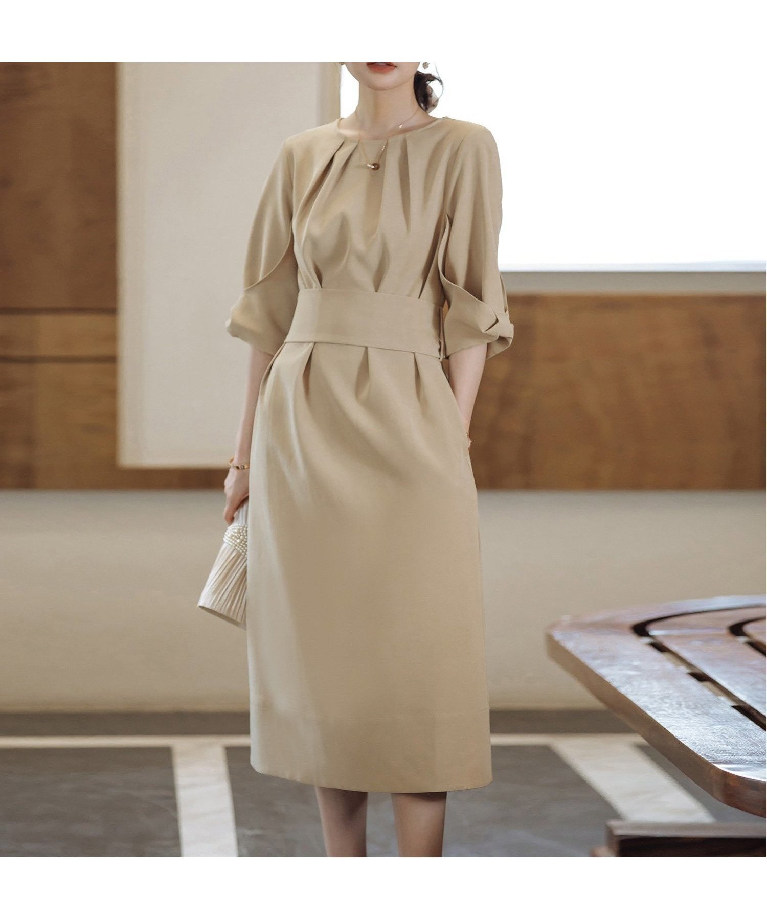 【ドレス/DRESS+】のコクーンワンピースドレス インテリア・キッズ・メンズ・レディースファッション・服の通販 founy(ファニー) 　ファッション　Fashion　レディースファッション　Ladies' Fashion Online　ワンピース　Dress　ドレス　Party Dresses　おすすめ　Recommend　アクセサリー　Accessories　セレモニー　Ceremony　フェミニン　Feminine　フォーマル　Formal　ラウンド　Round　リボン　Ribbon　ワイド　Wide　エレガント 上品　Elegant　二次会　Wedding Party　入学式　Entrance Ceremony　卒業式　Graduation Ceremony　結婚式　Wedding Ceremony　ベージュ|ID: prp329100004543130 ipo3291000000032593050