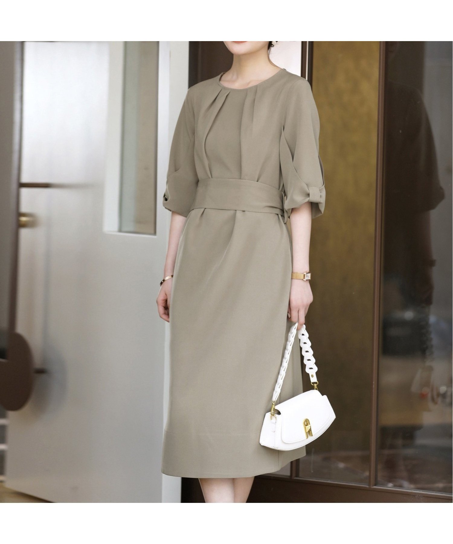 【ドレス/DRESS+】のコクーンワンピースドレス インテリア・キッズ・メンズ・レディースファッション・服の通販 founy(ファニー) 　ファッション　Fashion　レディースファッション　Ladies' Fashion Online　ワンピース　Dress　ドレス　Party Dresses　おすすめ　Recommend　アクセサリー　Accessories　セレモニー　Ceremony　フェミニン　Feminine　フォーマル　Formal　ラウンド　Round　リボン　Ribbon　ワイド　Wide　エレガント 上品　Elegant　二次会　Wedding Party　入学式　Entrance Ceremony　卒業式　Graduation Ceremony　結婚式　Wedding Ceremony　モカ|ID: prp329100004543130 ipo3291000000032593051