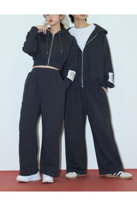 【リエンダ/rienda】の【WEB限定】Rパッチ付きユニセックススウェットパンツ 人気、トレンドファッション・服の通販 founy(ファニー) ファッション Fashion レディースファッション WOMEN パンツ Pants シューズ Shoes スウェット Sweat スタイリッシュ Stylish ストレート Straight スピンドル Spindle パッチ Patch ビンテージ Vintage ポケット Pocket メンズ Mens リラックス Relax 再入荷 Restock/Back In Stock/Re Arrival おすすめ Recommend |ID:prp329100004543159