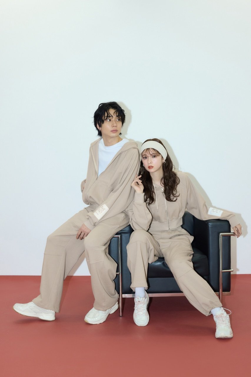 【リエンダ/rienda】の【WEB限定】Rパッチ付きユニセックススウェットパンツ インテリア・キッズ・メンズ・レディースファッション・服の通販 founy(ファニー) 　ファッション　Fashion　レディースファッション　WOMEN　パンツ　Pants　シューズ　Shoes　スウェット　Sweat　スタイリッシュ　Stylish　ストレート　Straight　スピンドル　Spindle　パッチ　Patch　ビンテージ　Vintage　ポケット　Pocket　メンズ　Mens　リラックス　Relax　再入荷　Restock/Back In Stock/Re Arrival　おすすめ　Recommend　BEG|ID: prp329100004543159 ipo3291000000032103054
