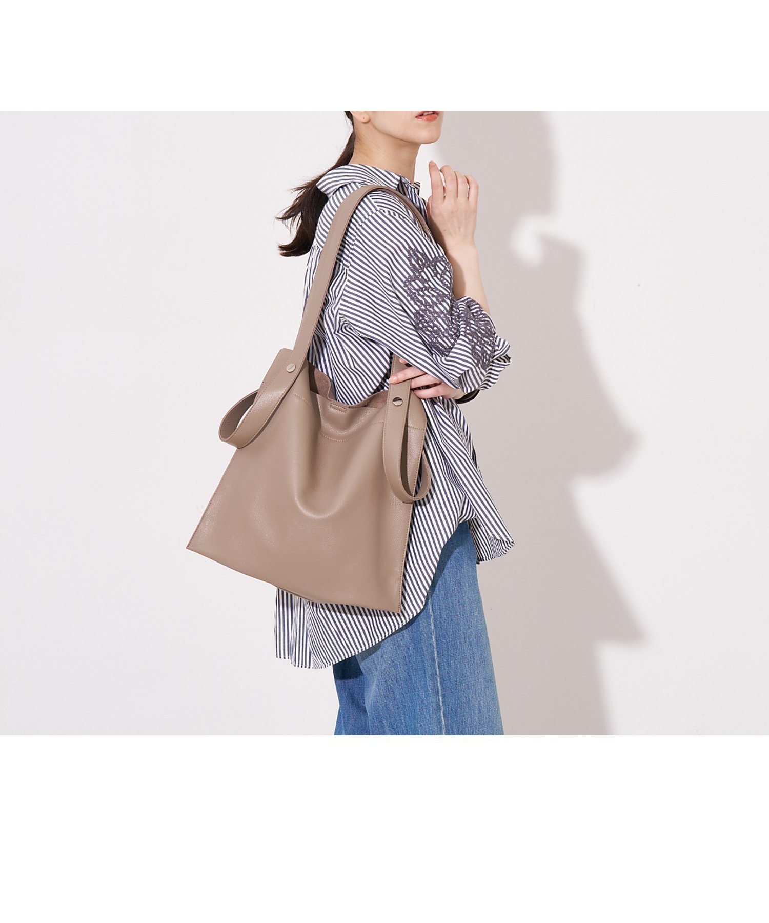 【コレックス/collex】の【WEB限定】【BEAURE/ヴュレ】カウレザー 2WAY ハンドル トートバッ インテリア・キッズ・メンズ・レディースファッション・服の通販 founy(ファニー) 　ファッション　Fashion　レディースファッション　Ladies' Fashion Online　バッグ　Bag　ショート　Short　スマホ　Smartphone　ポケット　Pocket　マグネット　Magnet　ロング　Long　ベージュ|ID: prp329100004543222 ipo3291000000032592371