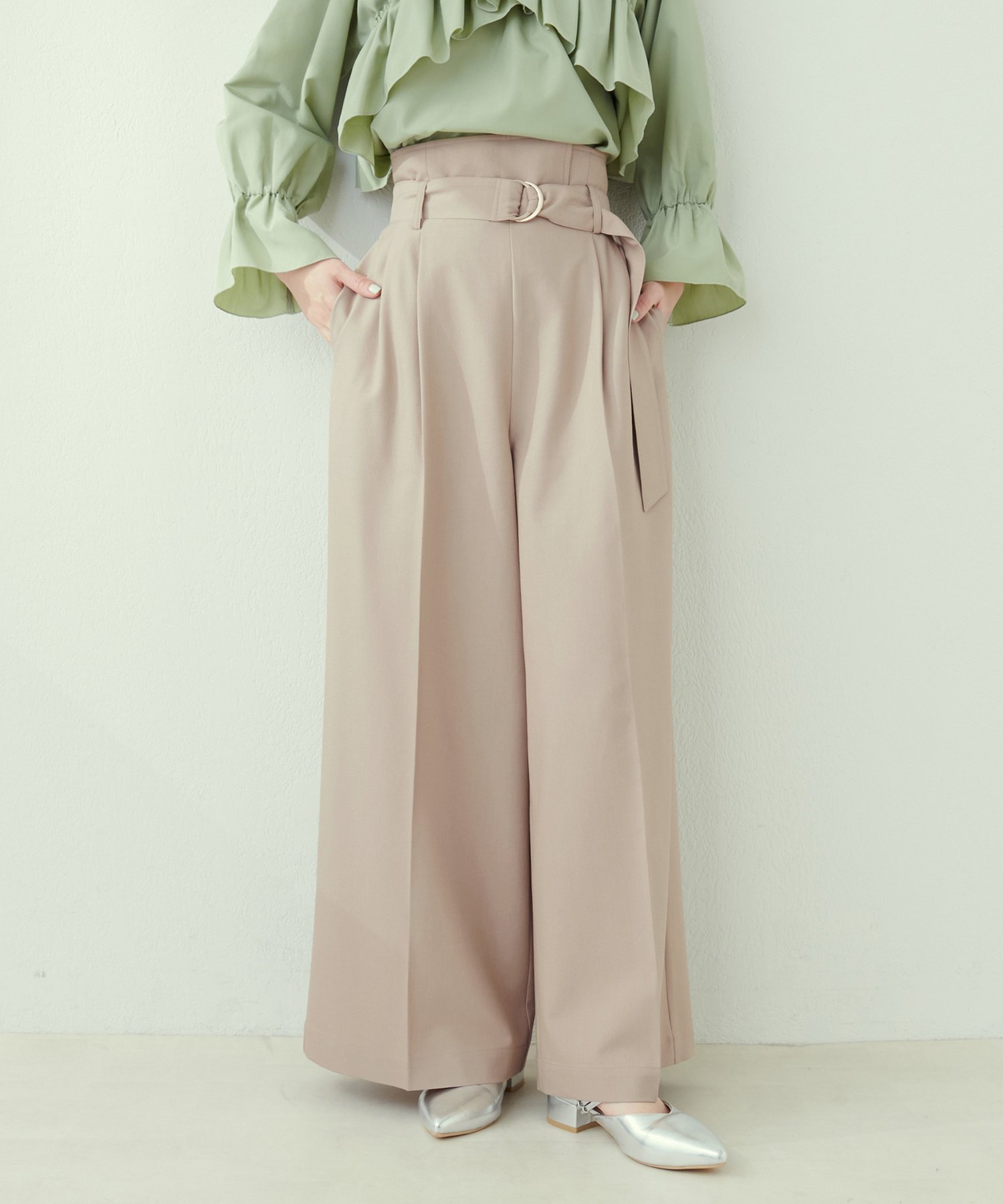 【ナチュラルクチュール/natural couture】のオケージョン対応可 / Dカンベルト付きアシメハイウエストパンツ インテリア・キッズ・メンズ・レディースファッション・服の通販 founy(ファニー) 　ファッション　Fashion　レディースファッション　WOMEN　パンツ　Pants　ベルト　Belts　オケージョン　Occasion　カーディガン　Cardigan　ジャケット　Jacket　セットアップ　Set Up　ダウン　Down　フロント　Front　ポケット　Pocket　ワイド　Wide　おすすめ　Recommend　セレモニー　Ceremony　2025年　2025　2025春夏・S/S　Ss,Spring/Summer,2025　ベージュ|ID: prp329100004543324 ipo3291000000032253217