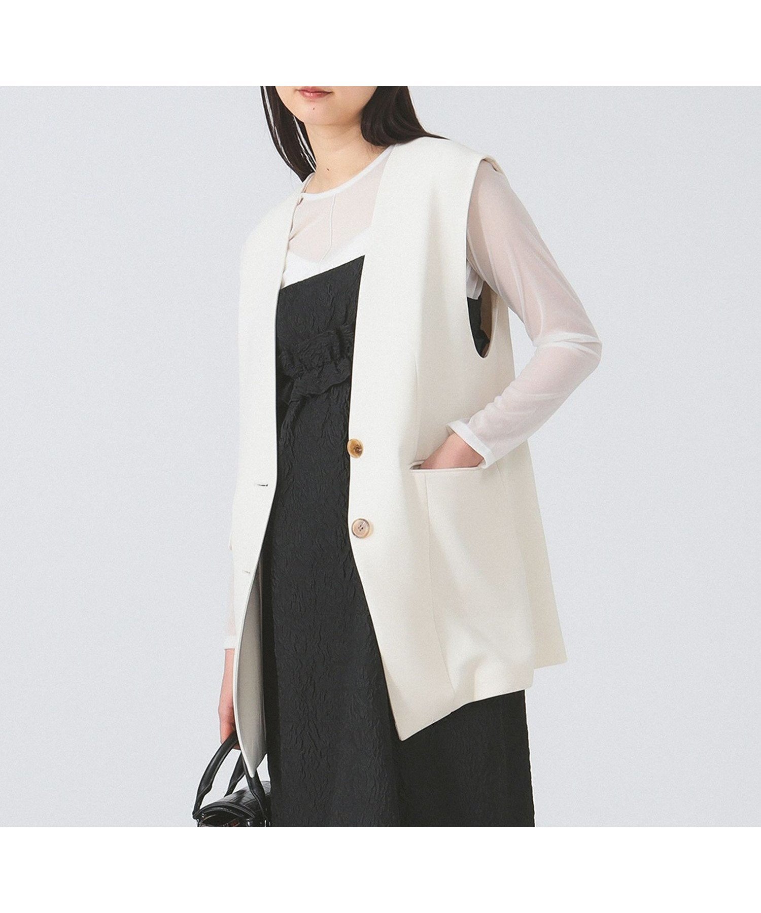 【ビームス ウイメン/BEAMS】の【ビームスの百名品】ノーカラー バック ギャザー ジレ インテリア・キッズ・メンズ・レディースファッション・服の通販 founy(ファニー) 　ファッション　Fashion　レディースファッション　WOMEN　アウター　Coat Outerwear　トップス・カットソー　Tops/Tshirt　ベスト/ジレ　Gilets/Vests　バッグ　Bag　エレガント 上品　Elegant　カットソー　Cut And Sew　ギャザー　Gather　シンプル　Simple　ストレッチ　Stretch　バランス　Balance　IVORY|ID: prp329100004543457 ipo3291000000032105940