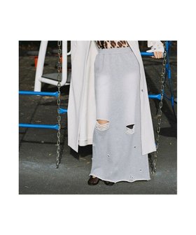 【ビームス ウイメン/BEAMS】のダメージ スウェット スカート 人気、トレンドファッション・服の通販 founy(ファニー) ファッション Fashion レディースファッション Fashion for Women スカート Skirts スウェット / スエット Sweatshirt, Sweatwear スリット Slit, Slit Detail ダメージ Distressed, Destroyed |ID:prp329100004543461
