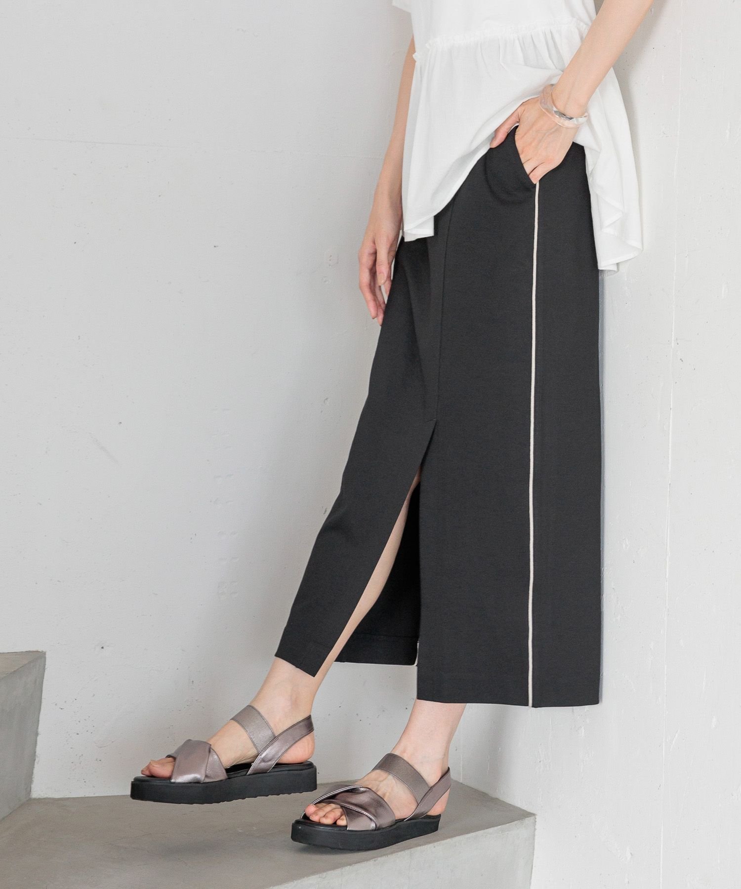 【グローバルワーク/GLOBAL WORK】のウツクシルエットIラインスカート/123719 人気、トレンドファッション・服の通販 founy(ファニー) 　ファッション　Fashion　レディースファッション　Fashion for Women　スカート　Skirts　カットソー　Cut and Sewn Top　クロップド　Cropped, Short Length　シンプル　Simple, Minimal　ストレッチ　Stretch, Stretchy Fabric　スリット　Slit, Slit Detail　トレンド　Trend, Trending Now　人気　Popular, Best Seller　フラット　Flat, Flat Shoes　フロント　Front, Front Design　楽ちん　Easy Fit, Comfortable　おすすめ　Recommended / Our Picks　 other-1|ID: prp329100004543641 ipo3291000000032637161