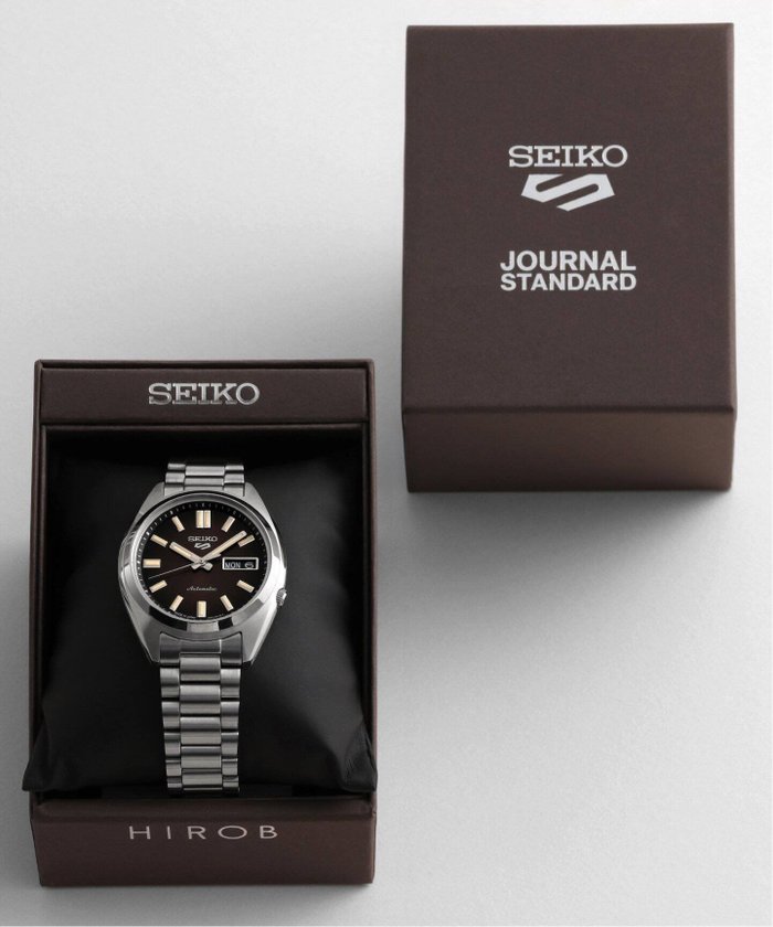 【ヒロブ/HIROB】のSEIKO 5 SPORTS Exclusive JS x HIROB SBSA297 インテリア・キッズ・メンズ・レディースファッション・服の通販 founy(ファニー) https://founy.com/ ファッション Fashion レディースファッション Fashion for Women スポーツウェア Functional & Stylish Sportswear ヴィンテージ Vintage Style 腕時計 Wristwatch ガラス Glass, Glassware コレクション Collection, Seasonal Line コンパクト Compact, Small Size スタンダード Standard, Basic フォルム Silhouette, Form ブレスレット Bracelet, Wristband ボックス Boxy, Box Shape モダン Modern, Contemporary ラウンド Round, Round Neck ランダム Random, Irregular おすすめ Recommended / Our Picks ビジネス 仕事 通勤 Business / Work / Commuting |ID: prp329100004543660 ipo3291000000033679794