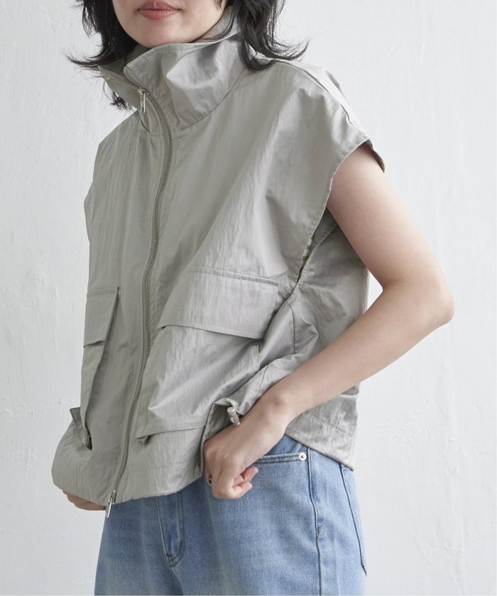 【ヴァンス エクスチェンジ/VENCE EXCHANGE】のパールタフタスタンドベスト インテリア・キッズ・メンズ・レディースファッション・服の通販 founy(ファニー) https://founy.com/ ファッション Fashion レディースファッション Fashion for Women アウター Coat / Outerwear Collection トップス・カットソー Cut & Sew Tops ベスト&ジレ / 重ね着スタイル Vests & Gilets おすすめ Recommended / Our Picks カーゴパンツ Cargo Pants, Utility Pants ショート Short, Short Length スタンド Stand Collar, Upright Stand タフタ Taffeta, Structured Fabric デニム Denim, Jeans Material パール Pearl, Pearl Accent フラップ Flap, Flap Pocket プリーツ Pleats, Pleated ベスト Vest, Waistcoat ポケット Pocket, Pocket Detail ワイド Wide, Wide Fit |ID: prp329100004543714 ipo3291000000032713492