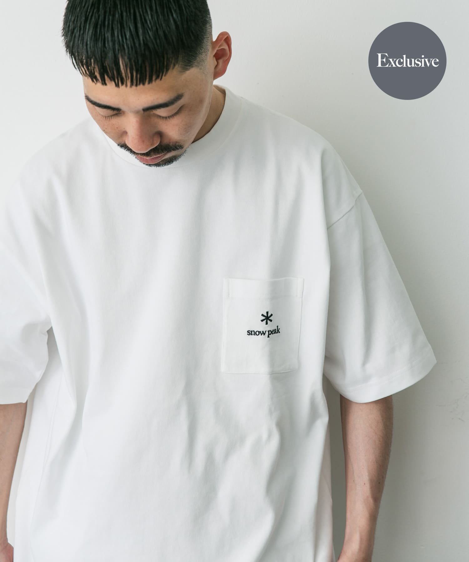 【アーバンリサーチ ドアーズ/URBAN RESEARCH DOORS / MEN】の『別注』Snow Peak Apparel*DOORS Pocket Logo T-shirts インテリア・キッズ・メンズ・レディースファッション・服の通販 founy(ファニー) 　ファッション　Fashion　メンズファッション　MEN　2025年　2025　2025春夏・S/S　Ss,Spring/Summer,2025　アウトドア　Outdoor　シンプル　Simple　ポケット　Pocket　別注　Special Order　夏　Summer　S/S・春夏　Ss・Spring/Summer　WHITE|ID: prp329100004543855 ipo3291000000032109199