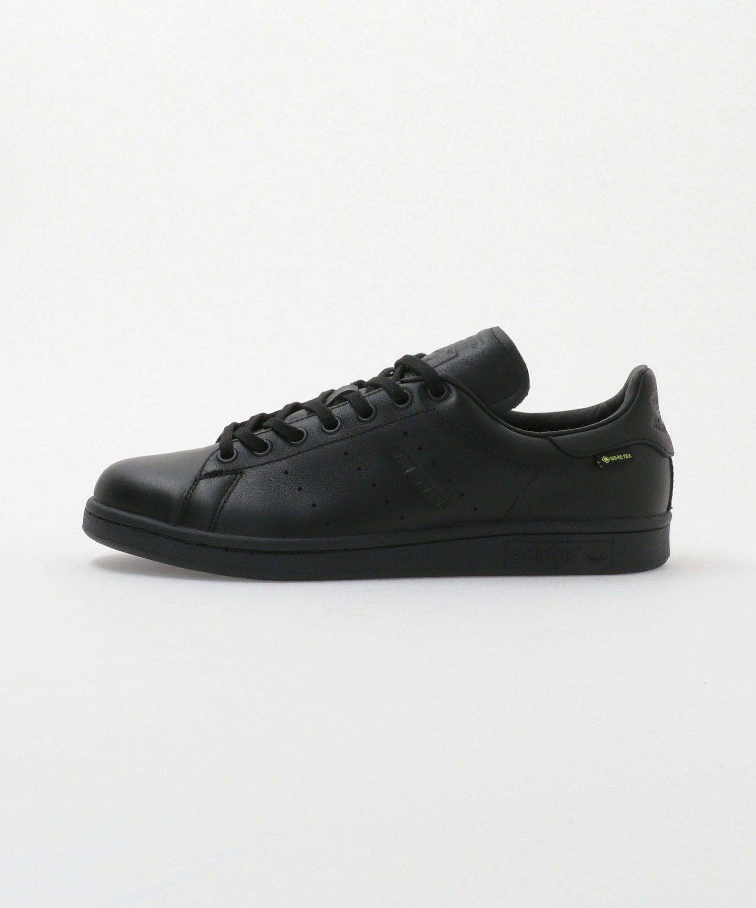 【ユナイテッドアローズ/UNITED ARROWS / MEN】のadidas Originals STAN SMITH GTX/スタンスミス GORE-TEX/スニーカー インテリア・キッズ・メンズ・レディースファッション・服の通販 founy(ファニー) 　ファッション　Fashion　メンズファッション　MEN　シューズ・靴　Shoes/Men　スニーカー　Sneakers　クラシカル　Classical　シューズ　Shoes　シンプル　Simple　スニーカー　Sneakers　スポーツ　Sports　セットアップ　Set Up　おすすめ　Recommend　BLACK|ID: prp329100004544057 ipo3291000000032204876