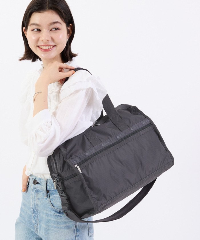 【レスポートサック/LeSportsac】の【公式】レスポートサック ボストンバッグ 4318R112 LeSportsac インテリア・キッズ・メンズ・レディースファッション・服の通販 founy(ファニー) https://founy.com/ ファッション Fashion レディースファッション Fashion for Women スポーツウェア Functional & Stylish Sportswear スポーツバッグ・ジム用ポーチ・バックパック Gym Bag / Sports Backpack / Pouch for Training 軽量 Lightweight, Ultra Light シンプル Simple, Minimal トラベル Travel, Travel Gear ボストンバッグ Boston Bag, Retro Bag ポケット Pocket, Pocket Detail 無地 Plain, Solid Color 旅行 Travel エレガント 上品 Elegant |ID: prp329100004544114 ipo3291000000032759603