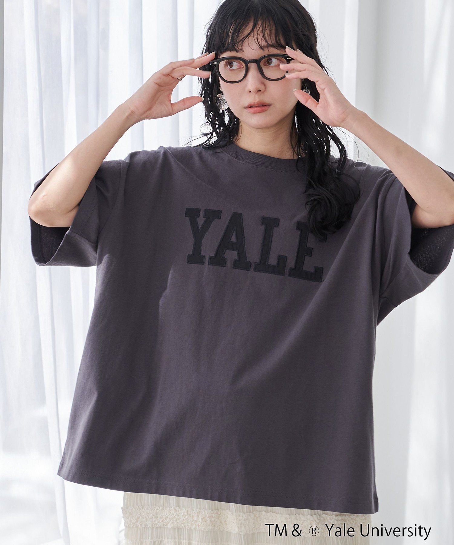 【コーエン/COEN】のYALE別注 ゆるシルエットTシャツ インテリア・キッズ・メンズ・レディースファッション・服の通販 founy(ファニー) 　ファッション　Fashion　レディースファッション　WOMEN　トップス・カットソー　Tops/Tshirt　シャツ/ブラウス　Shirts/Blouses　ロング / Tシャツ　T-Shirts　アイビー　Ivy　巾着　Purse　シンプル　Simple　スポーティ　Sporty　トレンド　Trend　フロント　Front　別注　Special Order　リラックス　Relax　ワンポイント　One Point　DK.GRAY|ID: prp329100004544155 ipo3291000000032359883