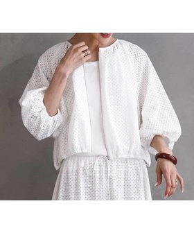 【ミッシェルクラン/MICHEL KLEIN】のセットアップ対応 エンブロイダリーレースブルゾン 人気、トレンドファッション・服の通販 founy(ファニー) ファッション Fashion レディースファッション WOMEN アウター Coat Outerwear ブルゾン Blouson/Jackets インナー Inner エレガント 上品 Elegant 洗える Washable シンプル Simple スリーブ Sleeve セットアップ Set Up ダウン Down デニム Denim ブルゾン Blouson ポケット Pocket マニッシュ Mannish メッシュ Mesh レース Race ワイド Wide おすすめ Recommend |ID:prp329100004544431