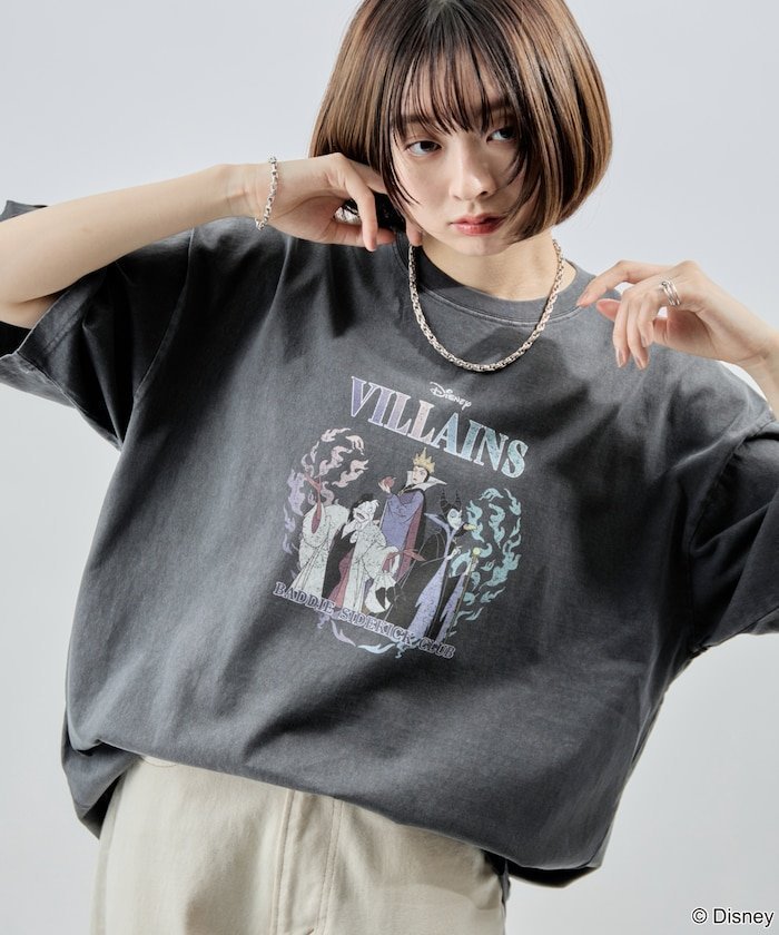 【フリークスストア/FREAK'S STORE】の別注 Villains ピグメントグラフィックTシャツ/キャラクター/ピグメントTシャツ/ディズニー/ユニセックス【限定展開】 25SS インテリア・キッズ・メンズ・レディースファッション・服の通販 founy(ファニー) 　ファッション　Fashion　レディースファッション　Fashion for Women　トップス・カットソー　Cut & Sew Tops　シャツ・ブラウス・オフィスカジュアル　Elegant Blouses & Button-Ups　ロングTシャツ・Tシャツ　Longline T-Shirts & Tees　2025年　2025　2025春夏・S/S　Spring/Summer 2025 SS25　キャラクター　Character, Licensed Characters　プリント　Print, Printed Pattern　別注　Limited Edition, Custom Order　夏　Summer　S/S・春夏　SS, Spring/Summer, Warm Season　ダークグレー|ID: prp329100004544473 ipo3291000000033608002