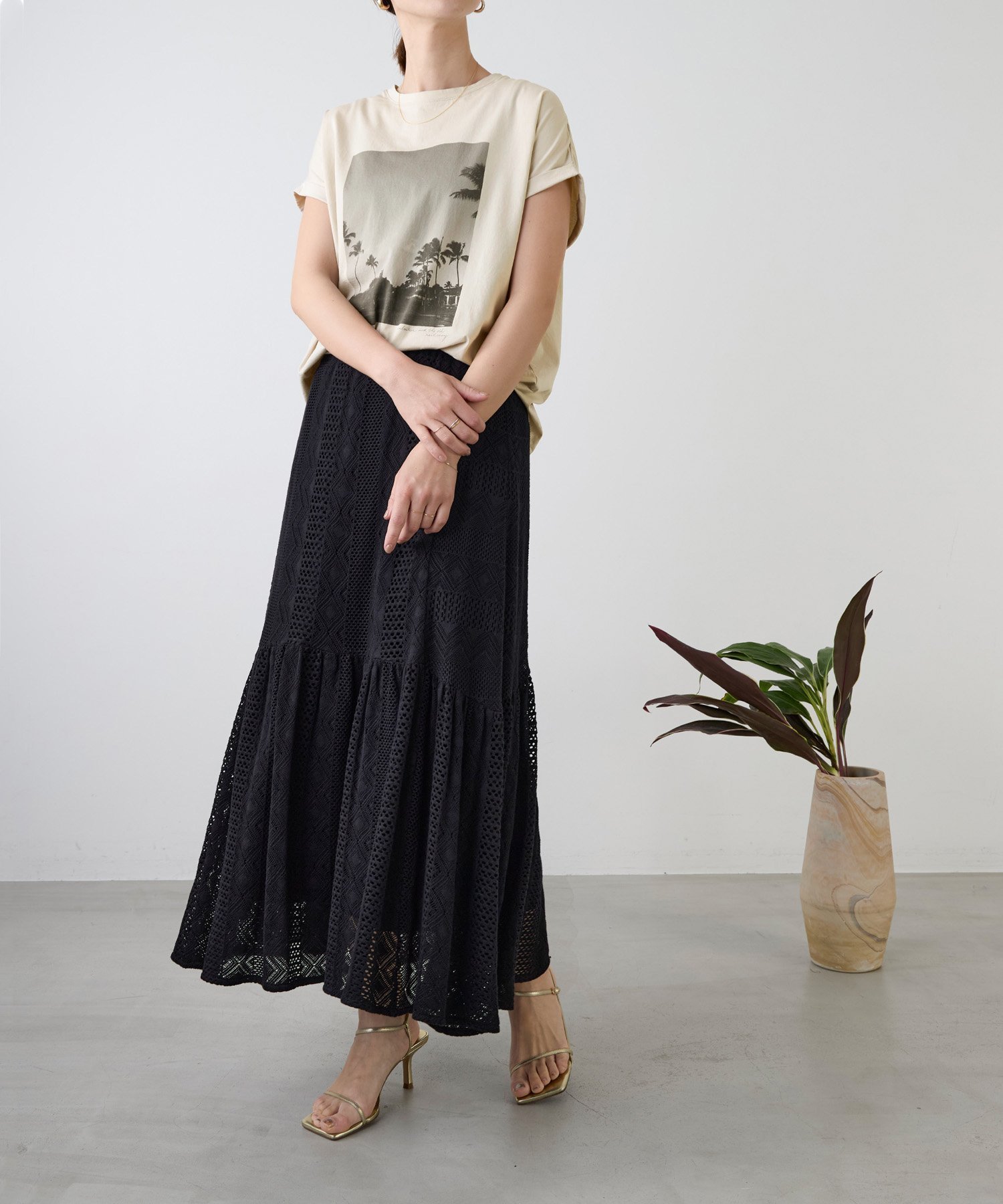 【マイカ ディール/MICA & DEAL】のインドレースギャザースカート インテリア・キッズ・メンズ・レディースファッション・服の通販 founy(ファニー) 　ファッション　Fashion　レディースファッション　WOMEN　スカート　Skirt　インド　India　モチーフ　Motif　レース　Race　透かし　Watermark　BLACK|ID: prp329100004544995 ipo3291000000032356628