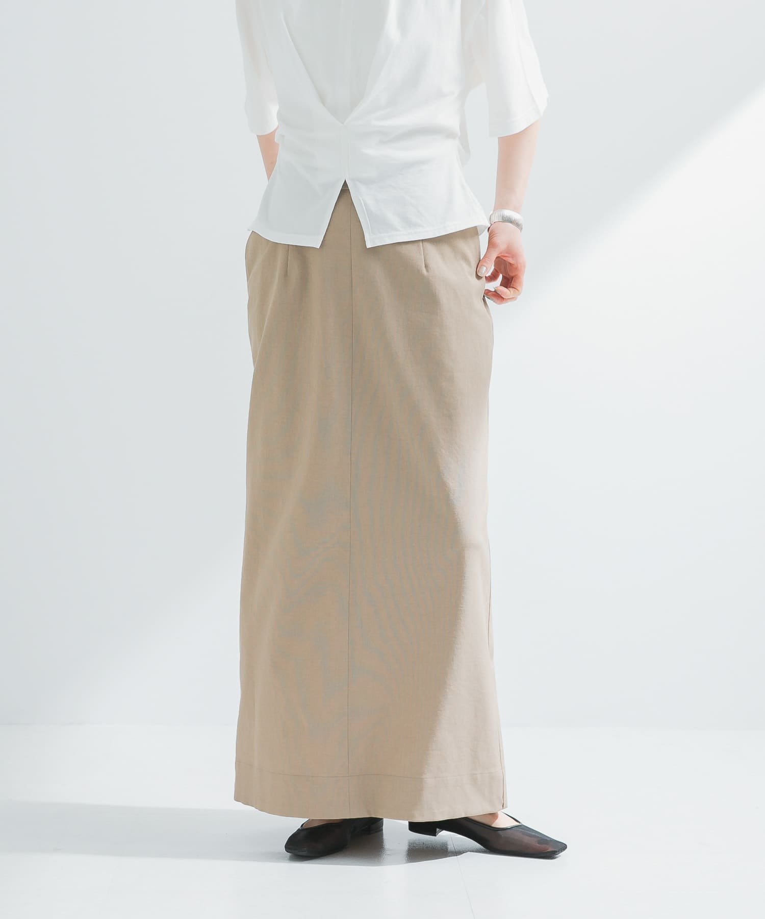 【アーバンリサーチ/URBAN RESEARCH】のリネン混ロングスカート インテリア・キッズ・メンズ・レディースファッション・服の通販 founy(ファニー) 　ファッション　Fashion　レディースファッション　WOMEN　スカート　Skirt　ロングスカート　Long Skirt　2025年　2025　2025春夏・S/S　Ss,Spring/Summer,2025　おすすめ　Recommend　カットソー　Cut And Sew　シンプル　Simple　ストレート　Straight　スリット　Slit　ノースリーブ　No Sleeve　フラット　Flat　リネン　Linen　ロング　Long　夏　Summer　日本製　Made In Japan　S/S・春夏　Ss・Spring/Summer　SAND BEIGE|ID: prp329100004545183 ipo3291000000032357685