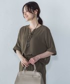 【ロートレ アモン/LAUTRE AMONT】の【WEB限定】サテンフィールキーネックブラウス≪セットアップ対応/洗濯機で洗える≫ カーキ|ID: prp329100004545559 ipo3291000000032659456