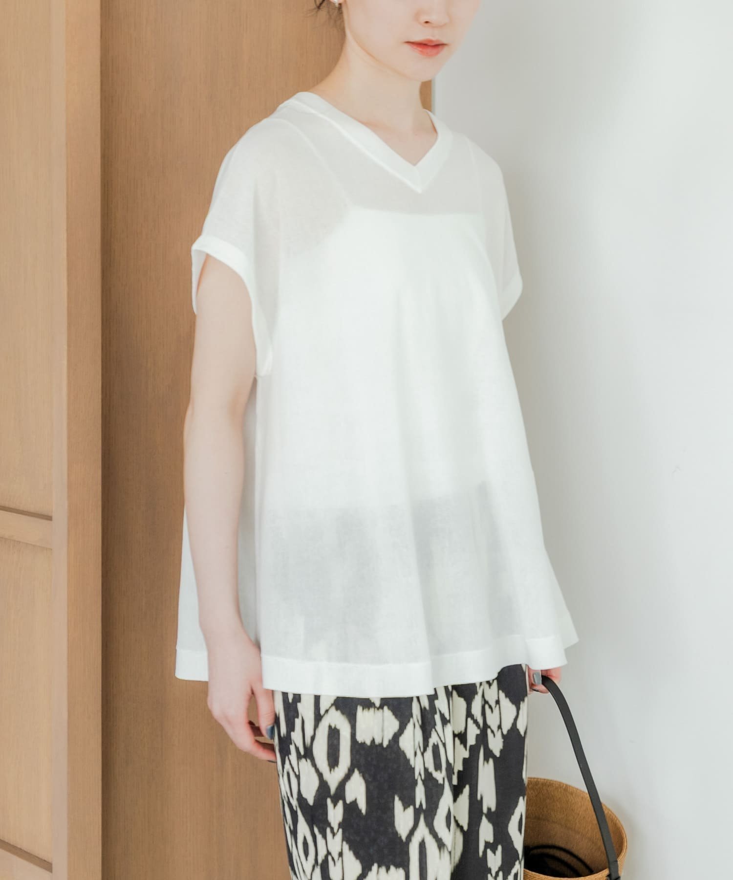 【アーバンリサーチ/URBAN RESEARCH】の『UVカット』2WAYフレンチスリーブニット インテリア・キッズ・メンズ・レディースファッション・服の通販 founy(ファニー) 　ファッション　Fashion　レディースファッション　Fashion for Women　トップス・カットソー　Cut & Sew Tops　ニット　Knit Tops & Sweaters　2025年　2025　2025春夏・S/S　Spring/Summer 2025 SS25　アクセサリー　Fashion Accessories　シンプル　Simple, Minimal　スリーブ　Sleeve, Long Sleeve / Short Sleeve　バランス　Balance, Style Balance　フレア　Flare, Flared　フレンチ　French, French Style　夏　Summer　S/S・春夏　SS, Spring/Summer, Warm Season　OFF|ID: prp329100004545674 ipo3291000000033137081