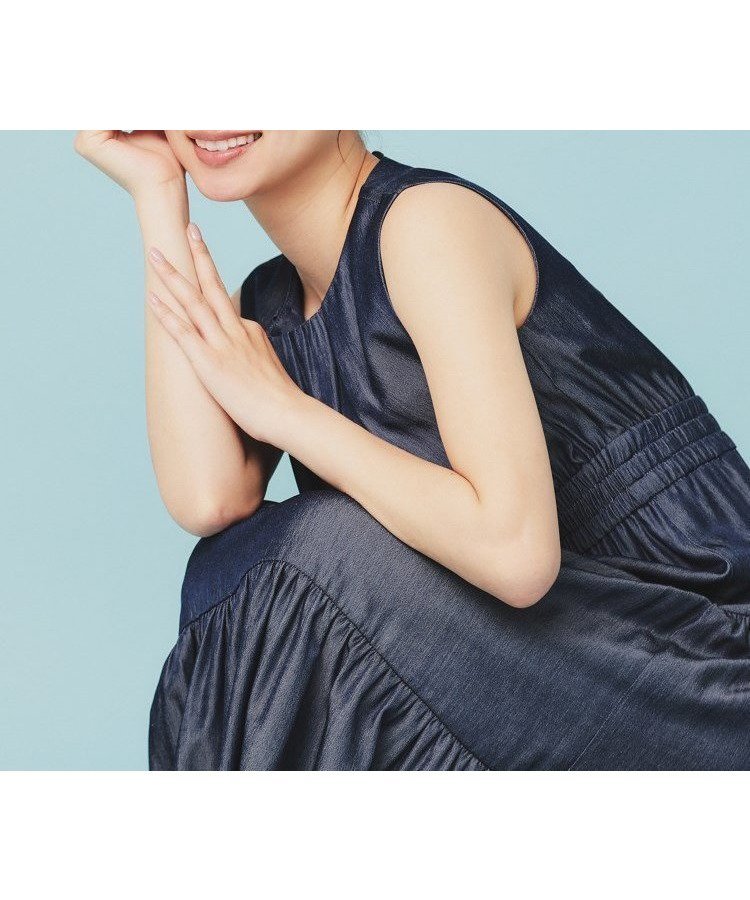 【インデックス/INDEX】のシャンブレーティアードロングワンピース【洗濯機洗い可/接触冷感】 インテリア・キッズ・メンズ・レディースファッション・服の通販 founy(ファニー) 　ファッション　Fashion　レディースファッション　Ladies' Fashion Online　ワンピース　Dress　エレガント 上品　Elegant　ギャザー　Gather　サンダル　Sandals　シャンブレー　Chambray　シャーリング　Shirring　シンプル　Simple　ストレッチ　Stretch　スニーカー　Sneakers　ポケット　Pocket　リラックス　Relax　ロング　Long　夏　Summer　ネイビー|ID: prp329100004545703 ipo3291000000032687344