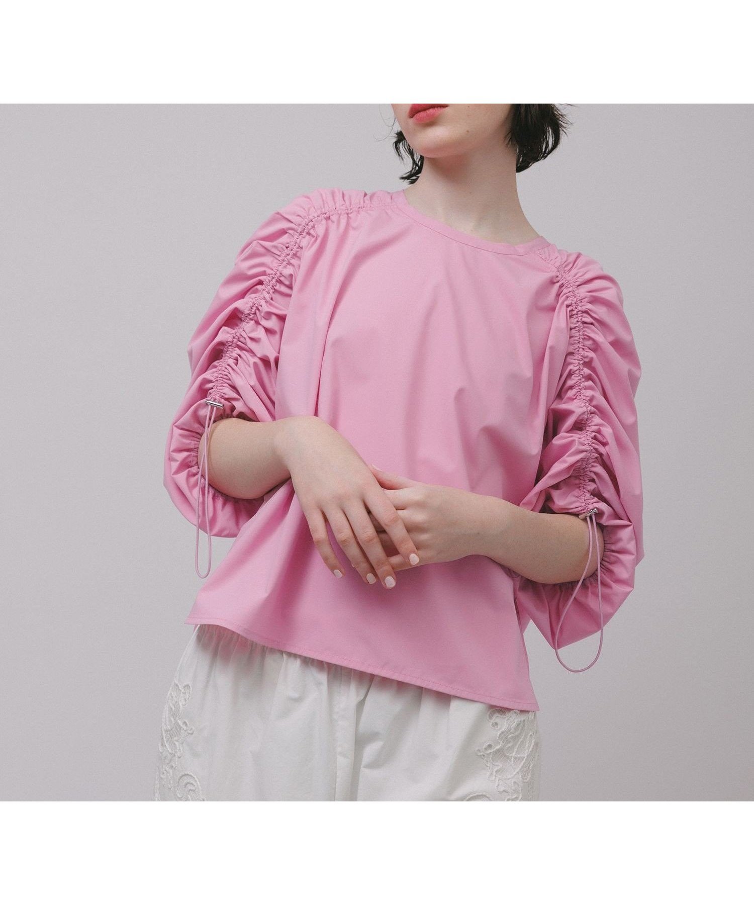 【アダム エ ロペ/ADAM ET ROPE'】の【WEB限定】ドロストスリーブブラウス 人気、トレンドファッション・服の通販 founy(ファニー) 　ファッション　Fashion　レディースファッション　WOMEN　トップス・カットソー　Tops/Tshirt　シャツ/ブラウス　Shirts/Blouses　春　Spring　ギャザー　Gather　スニーカー　Sneakers　スラックス　Slacks　ダウン　Down　デニム　Denim　ドローコード　Draw Cord　ボトム　Bottom　ポケット　Pocket　S/S・春夏　Ss・Spring/Summer　おすすめ　Recommend　夏　Summer　2025年　2025　2025春夏・S/S　Ss,Spring/Summer,2025　 other-1|ID: prp329100004545719 ipo3291000000032284721