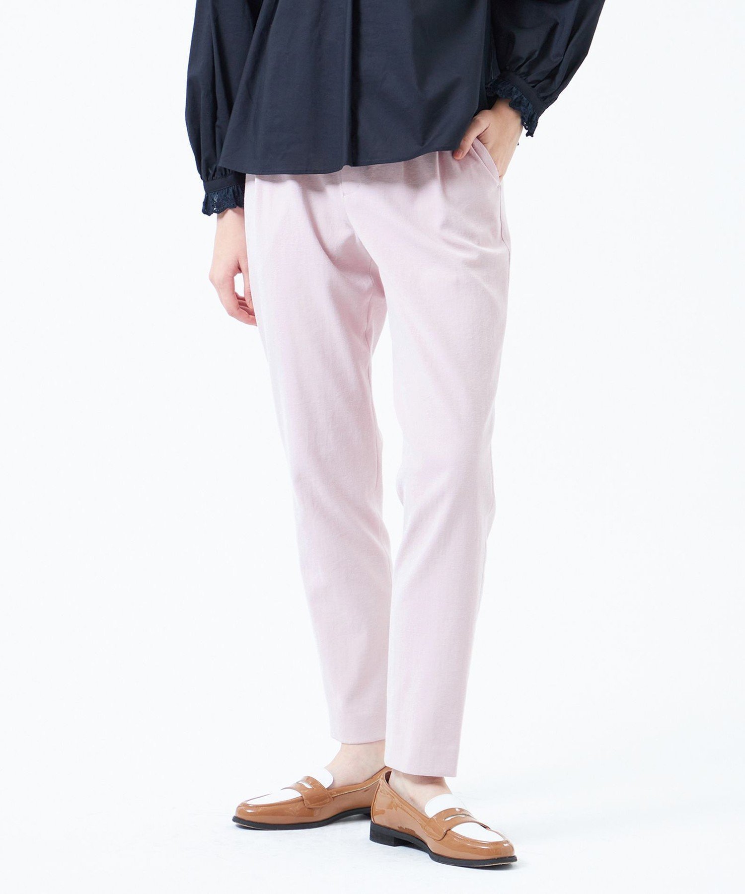 【マッキントッシュ フィロソフィー/MACKINTOSH PHILOSOPHY】の【2025年春夏モデル】DRY OXFORD テーパードパンツ インテリア・キッズ・メンズ・レディースファッション・服の通販 founy(ファニー) 　ファッション　Fashion　レディースファッション　WOMEN　パンツ　Pants　おすすめ　Recommend　オックス　Ox　ジャケット　Jacket　セットアップ　Set Up　パターン　Pattern　ファブリック　Fabric　ワイド　Wide　人気　Popularity　吸水　Water Absorption　夏　Summer　春　Spring　S/S・春夏　Ss・Spring/Summer　秋　Autumn/Fall　ピンク|ID: prp329100004545784 ipo3291000000032298213