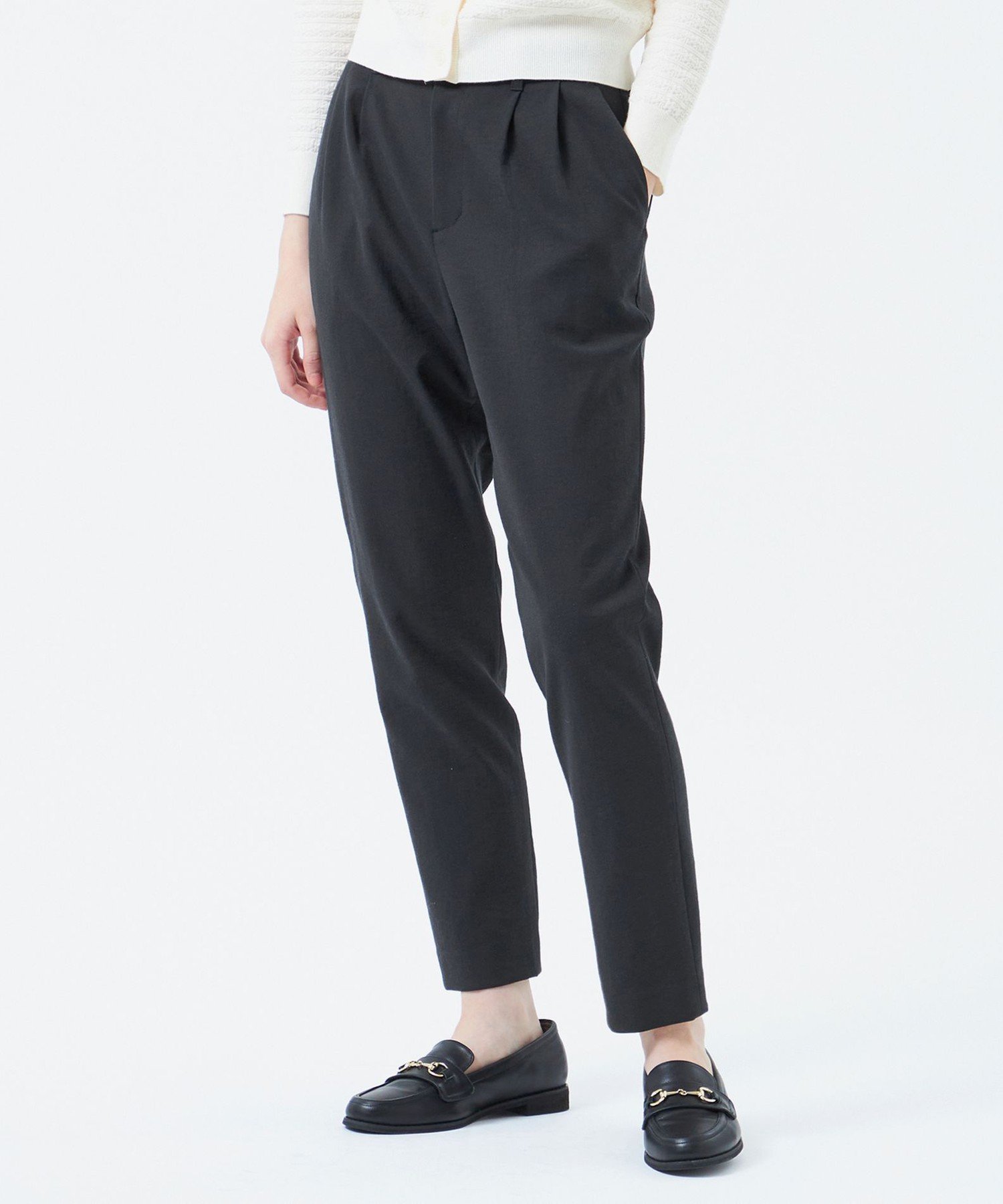 【マッキントッシュ フィロソフィー/MACKINTOSH PHILOSOPHY】の【2025年春夏モデル】DRY OXFORD テーパードパンツ インテリア・キッズ・メンズ・レディースファッション・服の通販 founy(ファニー) 　ファッション　Fashion　レディースファッション　WOMEN　パンツ　Pants　おすすめ　Recommend　オックス　Ox　ジャケット　Jacket　セットアップ　Set Up　パターン　Pattern　ファブリック　Fabric　ワイド　Wide　人気　Popularity　吸水　Water Absorption　夏　Summer　春　Spring　S/S・春夏　Ss・Spring/Summer　秋　Autumn/Fall　ネイビー|ID: prp329100004545784 ipo3291000000032298215