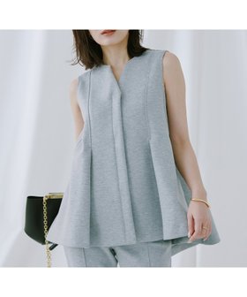 【アニュアンス/anuans】のタックフレアカットベスト 人気、トレンドファッション・服の通販 founy(ファニー) ファッション Fashion レディースファッション Fashion for Women アウター Coat / Outerwear Collection トップス・カットソー Cut & Sew Tops ベスト&ジレ / 重ね着スタイル Vests & Gilets おすすめ Recommended / Our Picks カットソー Cut and Sewn Top シルバー Silver, Metallic Silver セットアップ Set-Up, Coordinated Outfit フォルム Silhouette, Form フレア Flare, Flared フロント Front, Front Design ベスト Vest, Waistcoat エレガント 上品 Elegant |ID:prp329100004545838