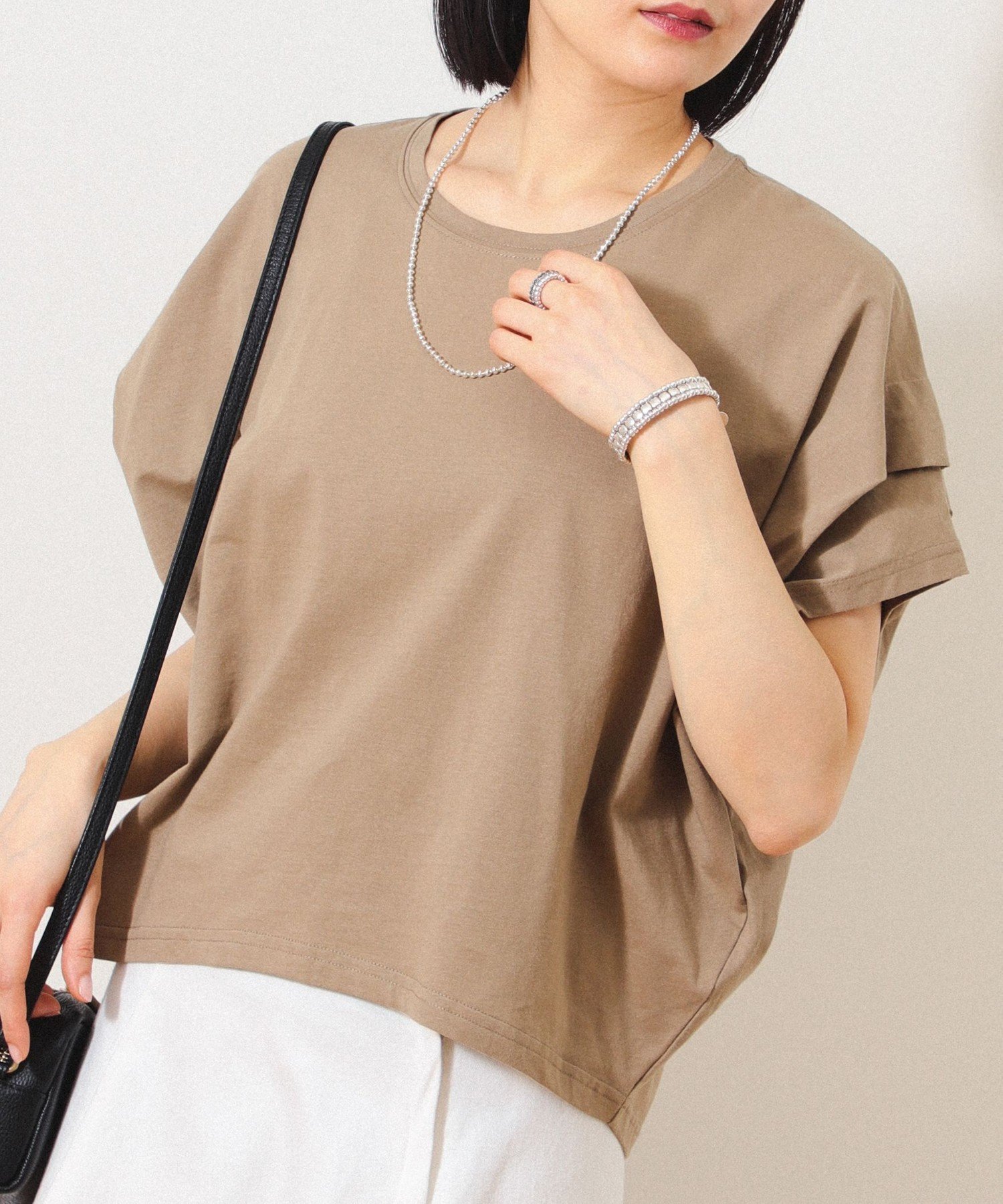 【ビームス ハート/BEAMS HEART】の【洗濯機洗い可】ビッグタック プルオーバー カットソー 25SS 半袖 コットン100% デザインスリーブ フェミニントップス インテリア・キッズ・メンズ・レディースファッション・服の通販 founy(ファニー) 　ファッション　Fashion　レディースファッション　WOMEN　トップス・カットソー　Tops/Tshirt　プルオーバー　Pullover　カットソー　Cut and Sewn　カットソー　Cut And Sew　サロペット　Overalls　シンプル　Simple　スキニー　Skinny　スリーブ　Sleeve　テーパード　Tapered　デニム　Denim　ビッグ　Big　フェミニン　Feminine　プリーツ　Pleats　ベスト　Vest　ボトム　Bottom　半袖　Short Sleeve　リラックス　Relax　ワイド　Wide　おすすめ　Recommend　2025年　2025　2025春夏・S/S　Ss,Spring/Summer,2025　BEIGE|ID: prp329100004545845 ipo3291000000032317927