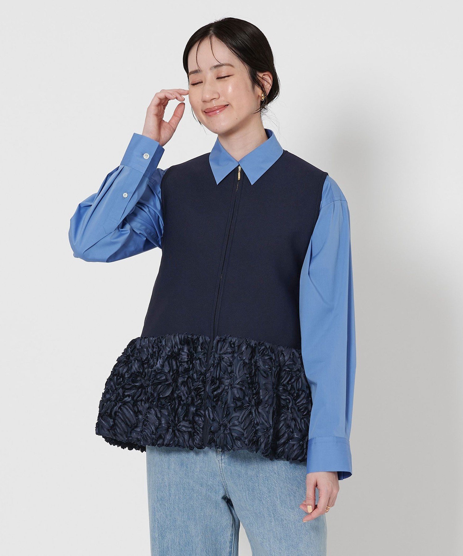 【ユナイテッドアローズ/UNITED ARROWS】のフラワー サテン コンビ ベスト インテリア・キッズ・メンズ・レディースファッション・服の通販 founy(ファニー) 　ファッション　Fashion　レディースファッション　Fashion for Women　アウター　Coat / Outerwear Collection　トップス・カットソー　Cut & Sew Tops　ベスト&ジレ / 重ね着スタイル　Vests & Gilets　おすすめ　Recommended / Our Picks　コンビ　Combo, Combination Style　サテン　Satin, Glossy Fabric　スリム　Slim, Slim Fit　チュール　Tulip, Tulip Motif　フラワー　Flower, Floral　ベスト　Vest, Waistcoat　ミラノリブ　Milano Rib, Milano Stitch　エレガント 上品　Elegant　NAVY|ID: prp329100004545902 ipo3291000000033361278