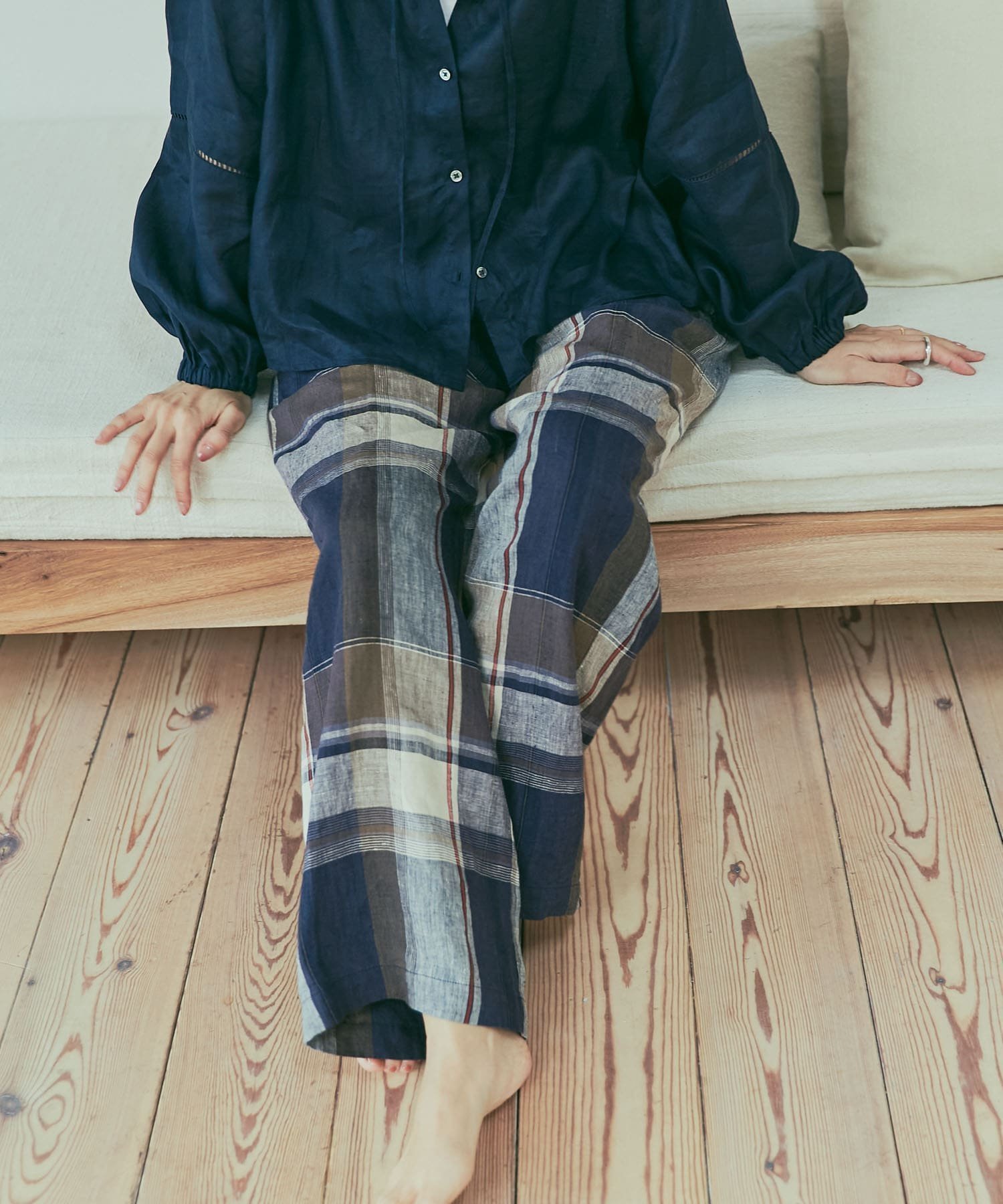 【アーバンリサーチ ドアーズ/URBAN RESEARCH DOORS】のリネンチェックイージーパンツ インテリア・キッズ・メンズ・レディースファッション・服の通販 founy(ファニー) 　ファッション　Fashion　レディースファッション　Fashion for Women　パンツ　Pants & Trousers　2025年　2025　2025春夏・S/S　Spring/Summer 2025 SS25　シンプル　Simple, Minimal　チェック　Check, Plaid, Tartan　リネン　Linen, Linen Fabric　リラックス　Relax, Relaxed Fit　夏　Summer　旅行　Travel　S/S・春夏　SS, Spring/Summer, Warm Season　NAVY|ID: prp329100004546060 ipo3291000000032300446