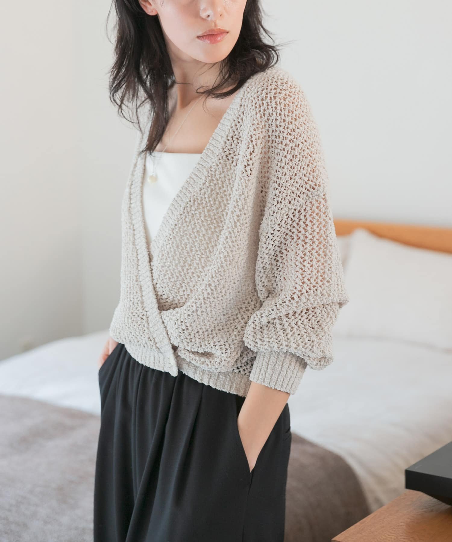 【アーバンリサーチ/URBAN RESEARCH】の透かし柄2WAYニットカーディガン インテリア・キッズ・メンズ・レディースファッション・服の通販 founy(ファニー) 　ファッション　Fashion　レディースファッション　Ladies' Fashion Online　トップス・カットソー　Tops/Tshirt　ニット　Knit Tops　カーディガン　Cardigans　2025年　2025　2025春夏・S/S　Ss,Spring/Summer,2025　カーディガン　Cardigan　ガウン　Gown　ベーシック　Basic　今季　This Season　夏　Summer　S/S・春夏　Ss・Spring/Summer　透かし　Watermark　IVORY|ID: prp329100004546088 ipo3291000000032688189